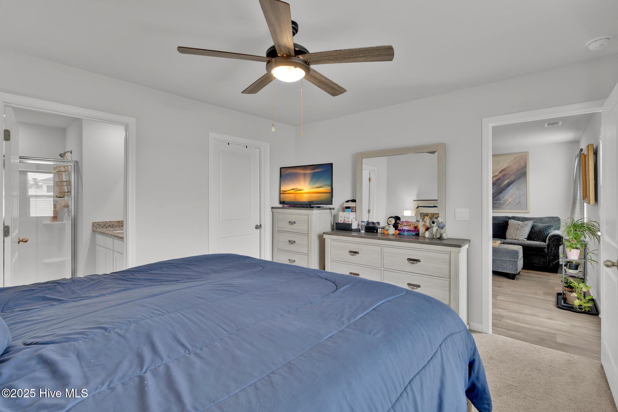 100532272 | Photo 23