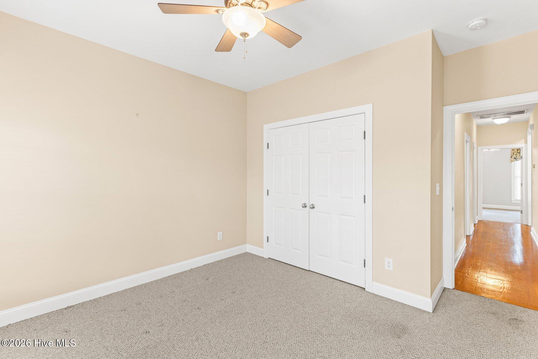 100547238 | Photo 21