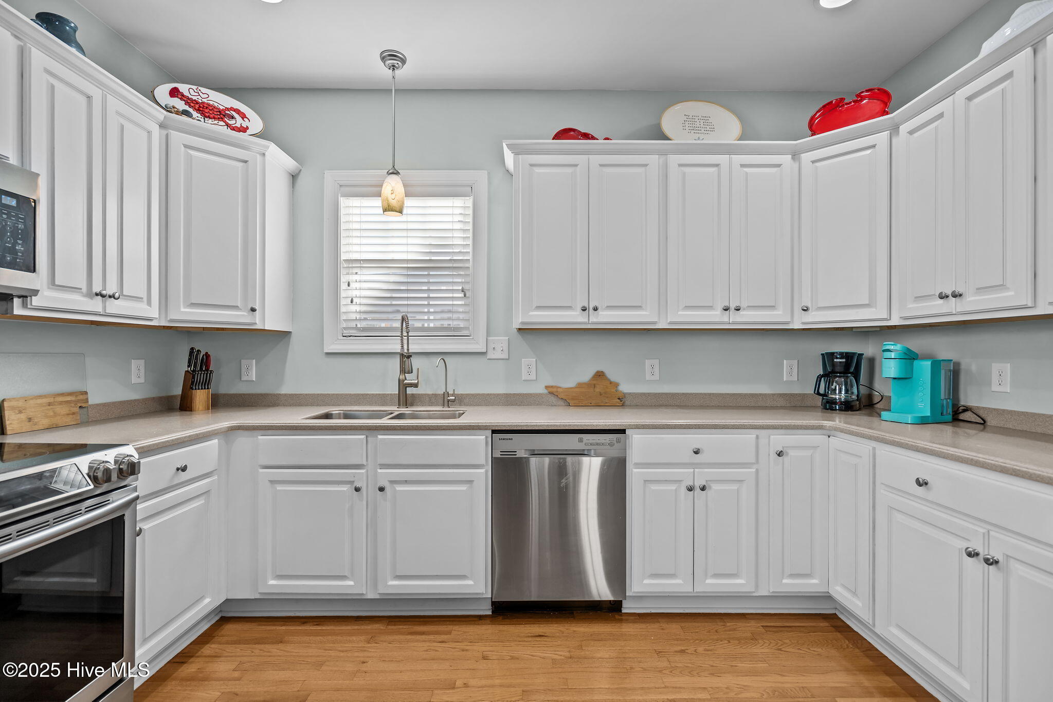 100546584 | Photo 29