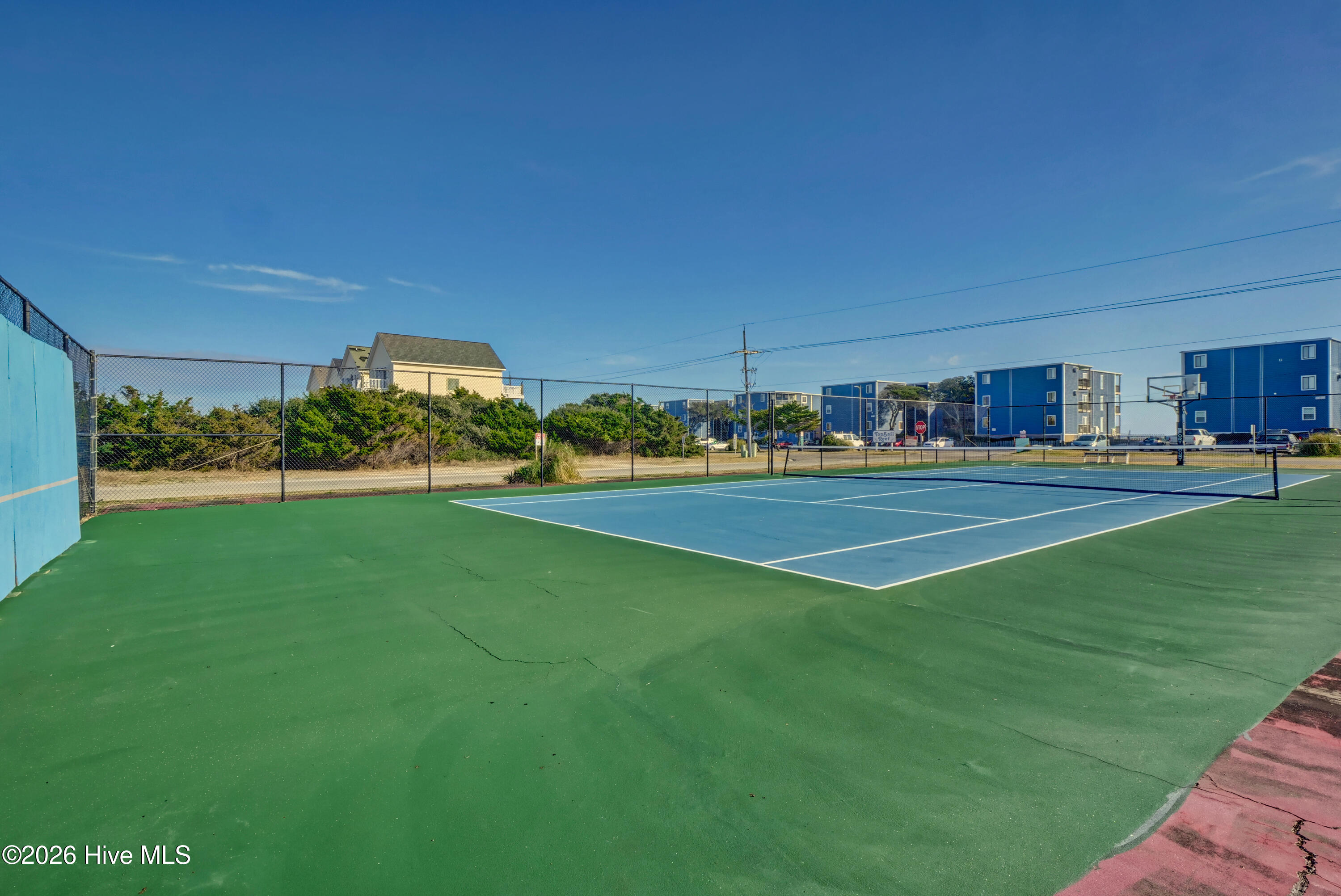 100563794 | Photo 30