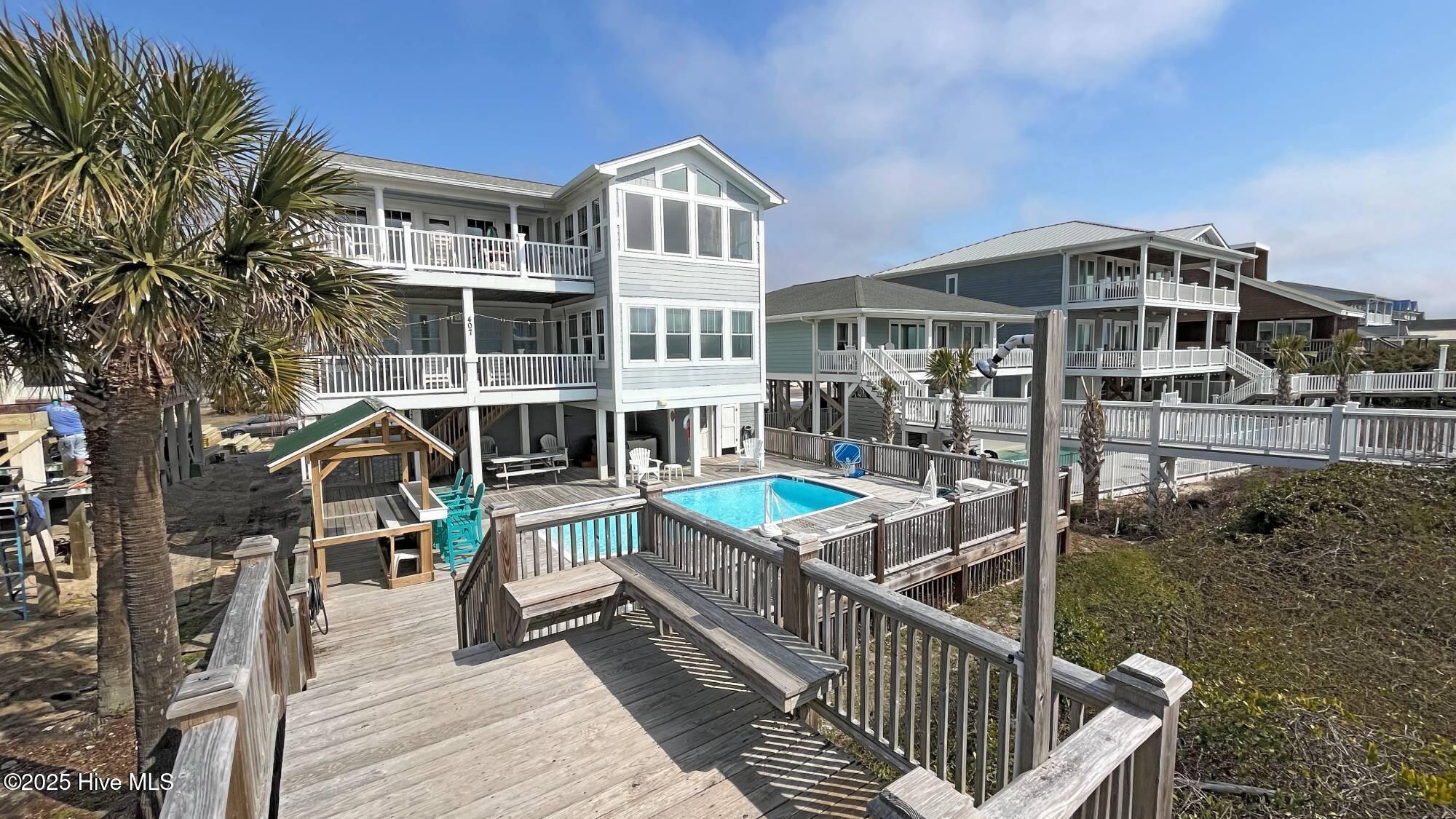 100496686 | Photo 12