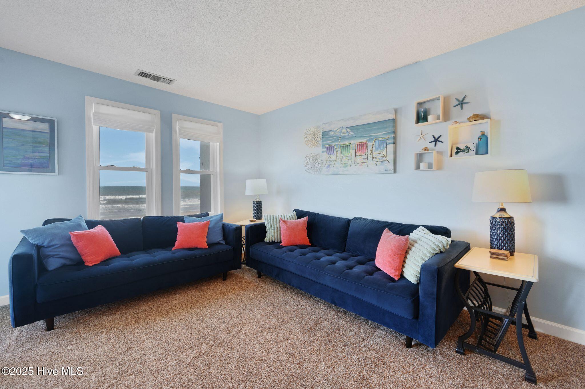 100498114 | Photo 12