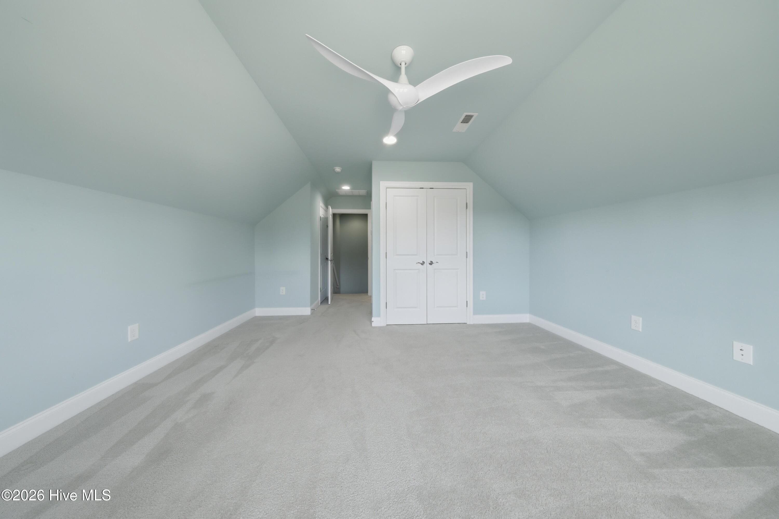 100558541 | Photo 55