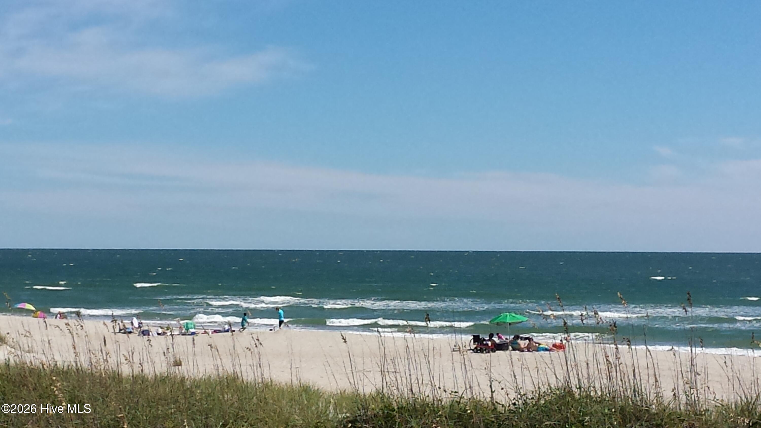 100564948 | Photo 64