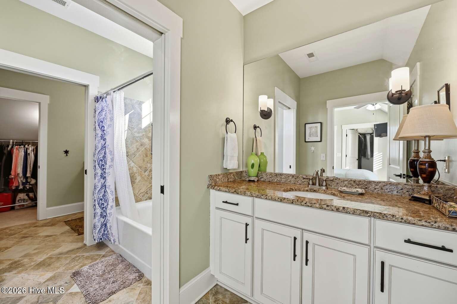 100552752 | Photo 30