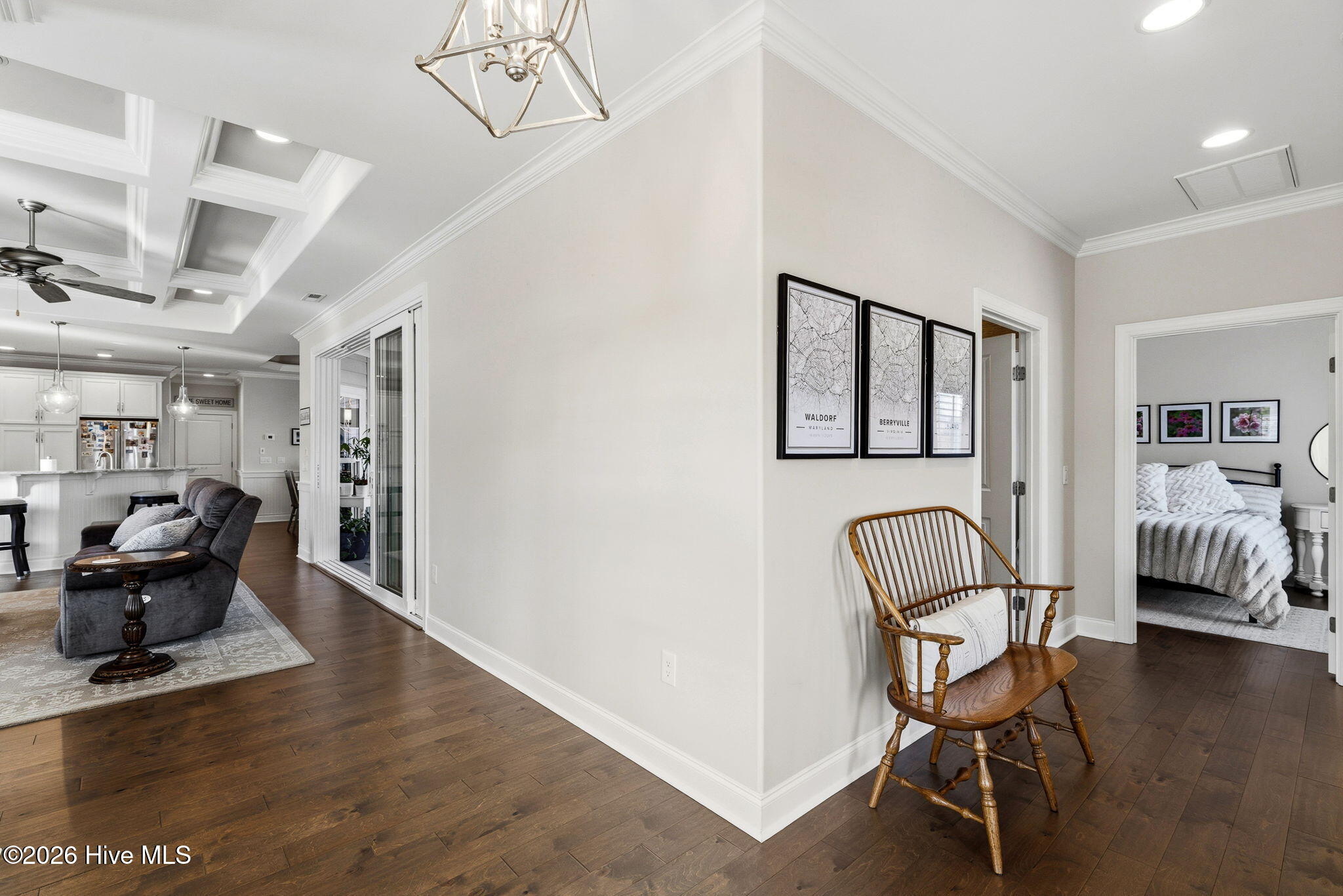 100554353 | Photo 35