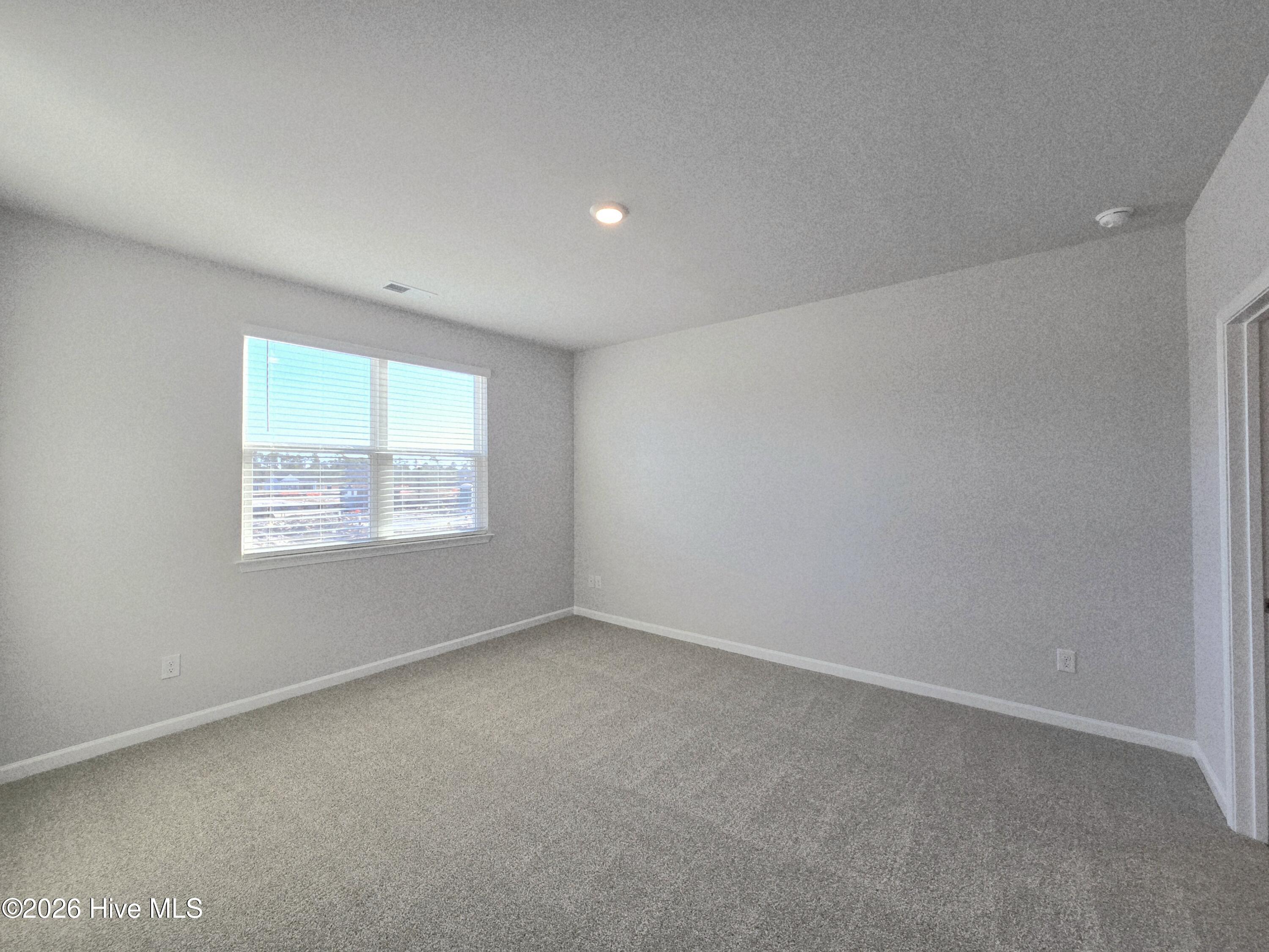 100541756 | Photo 14