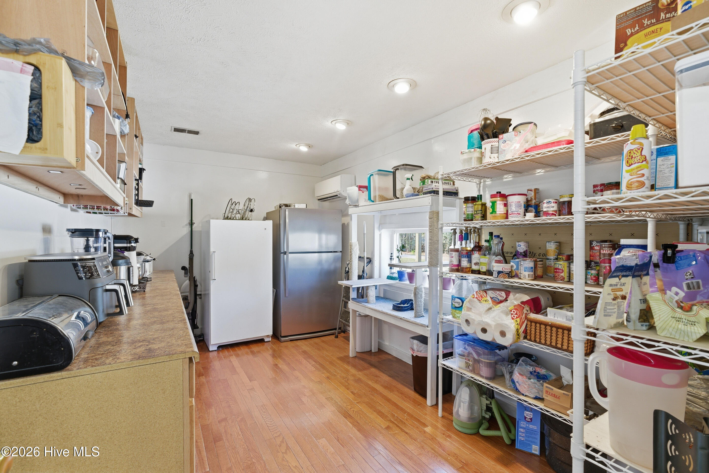 100563534 | Photo 11