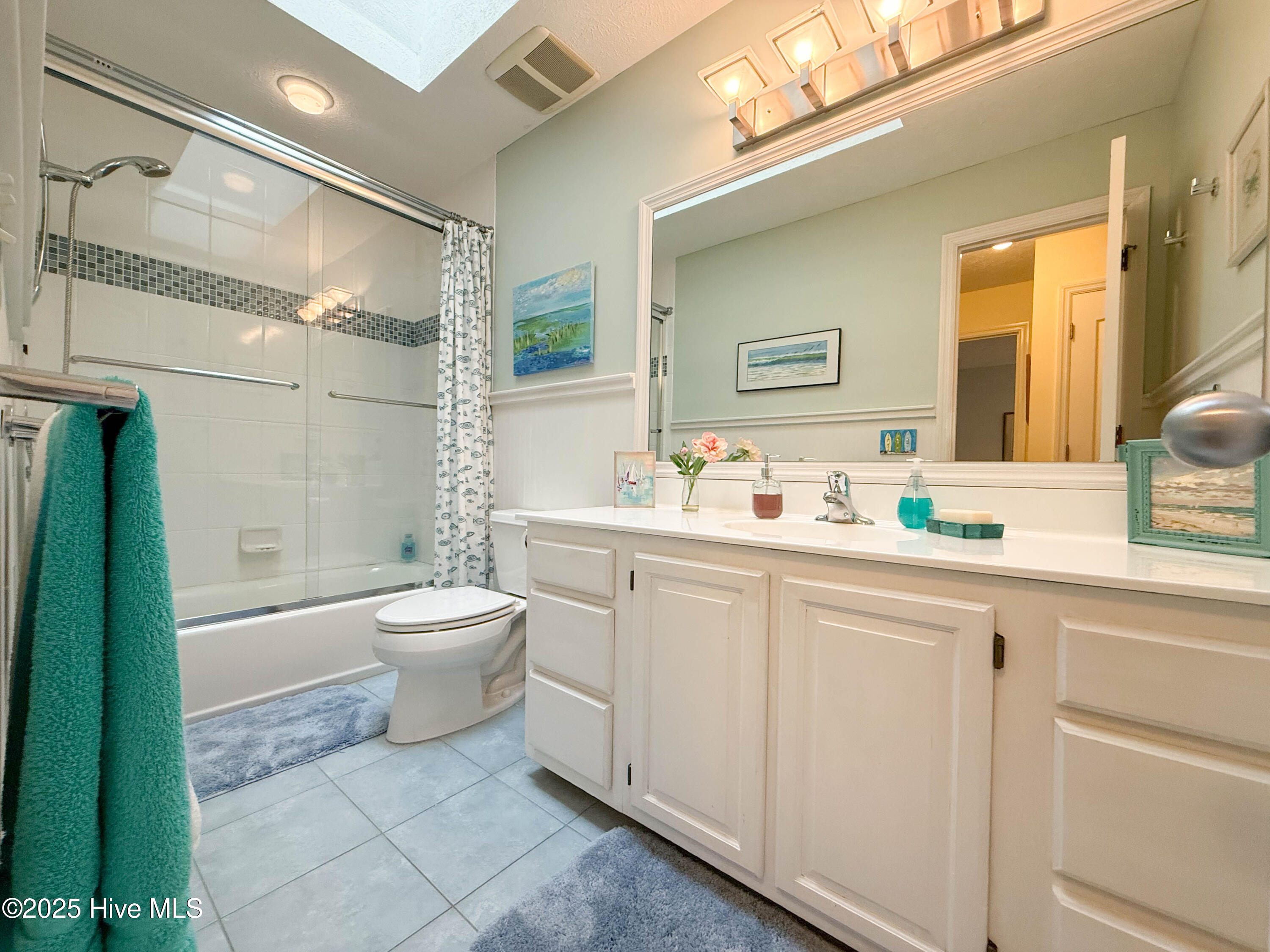 100538841 | Photo 44