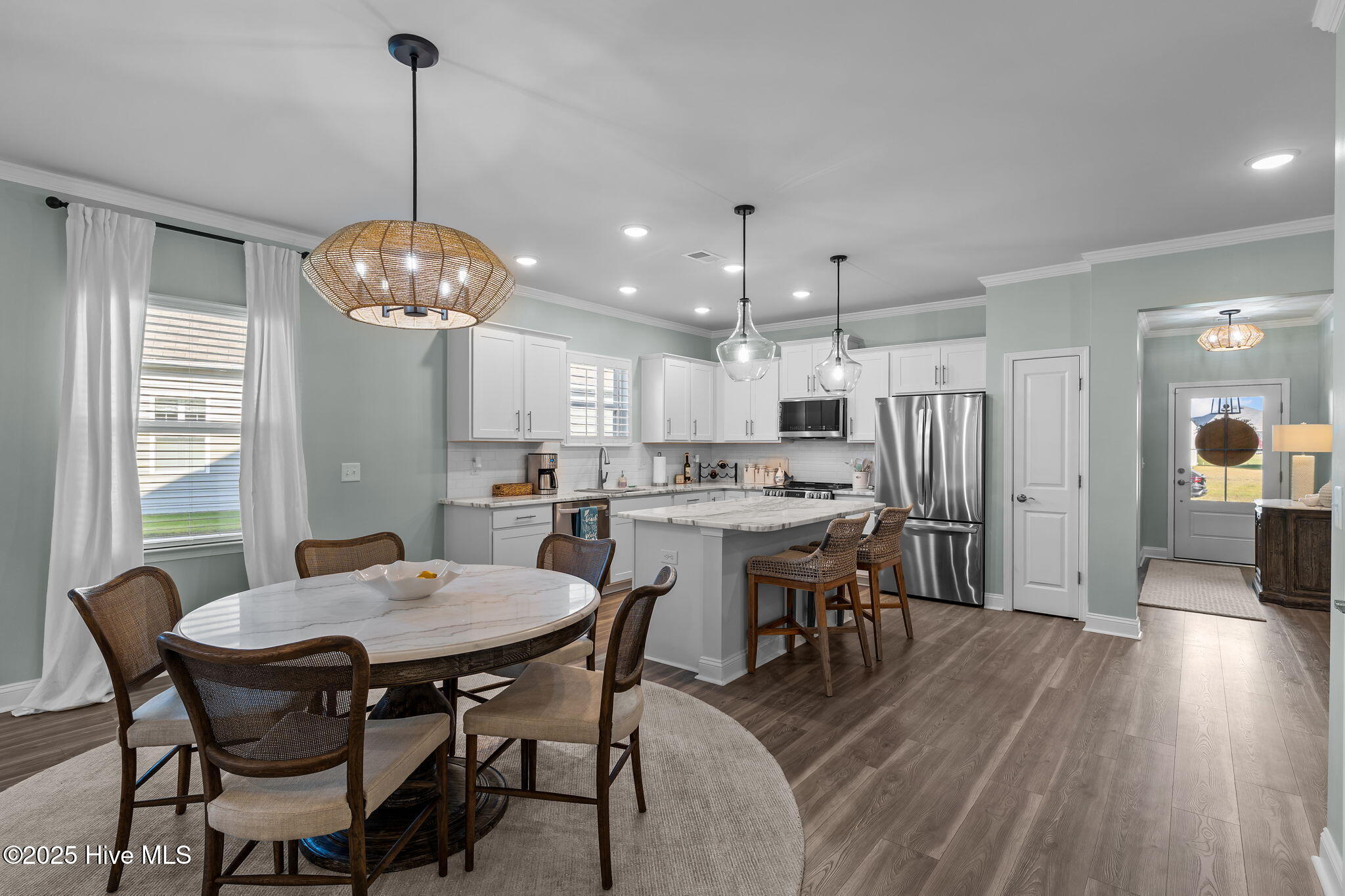 100531839 | Photo 26