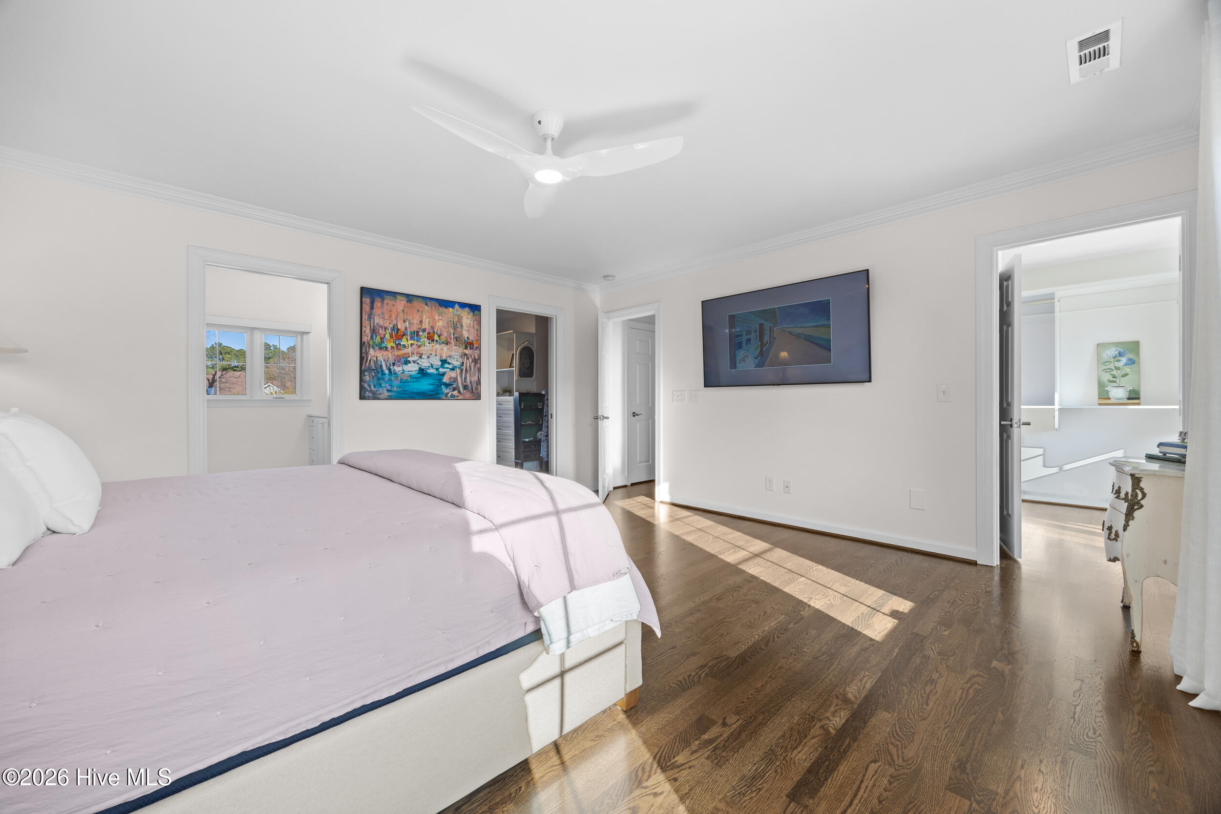 100553782 | Photo 37