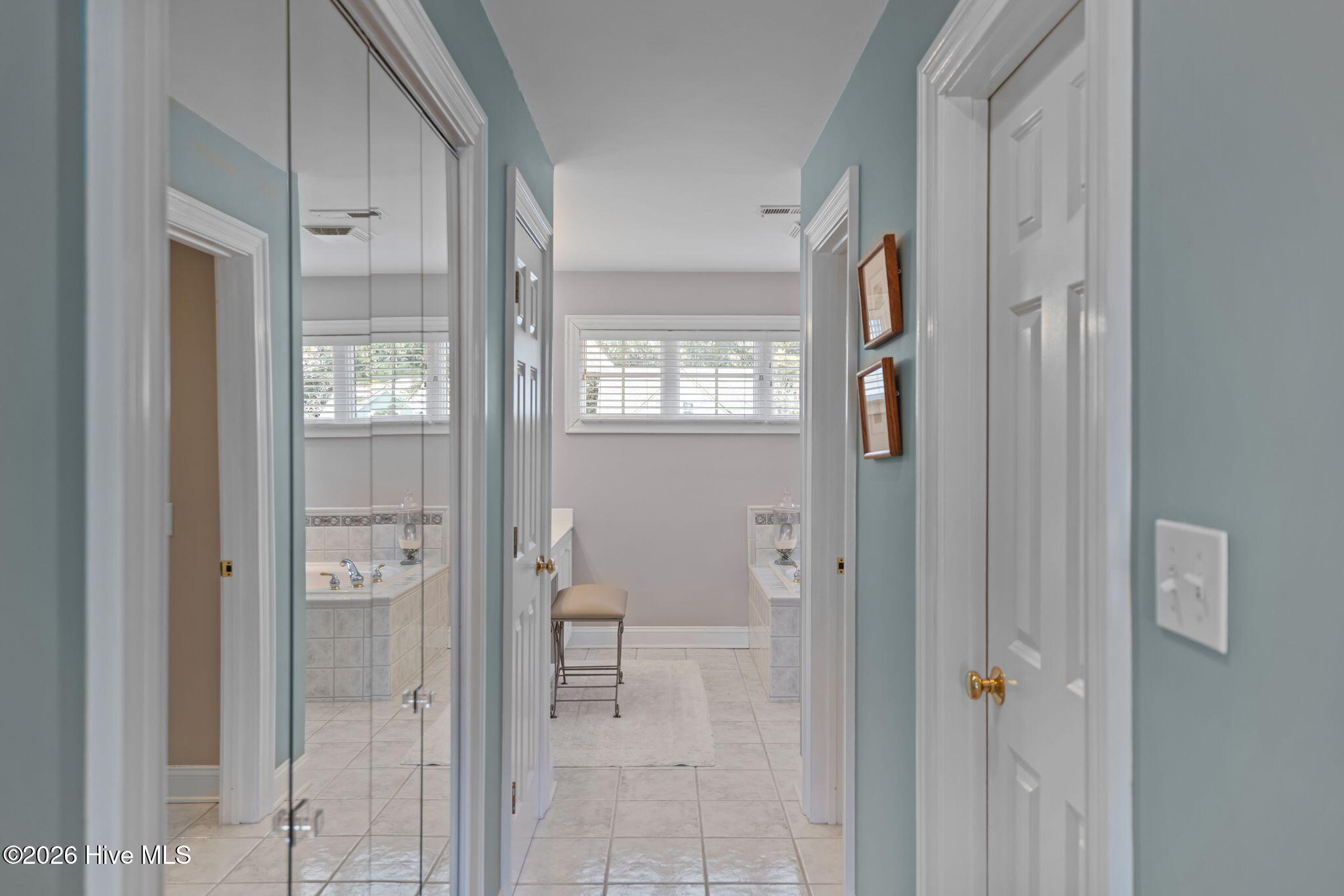 100554468 | Photo 41