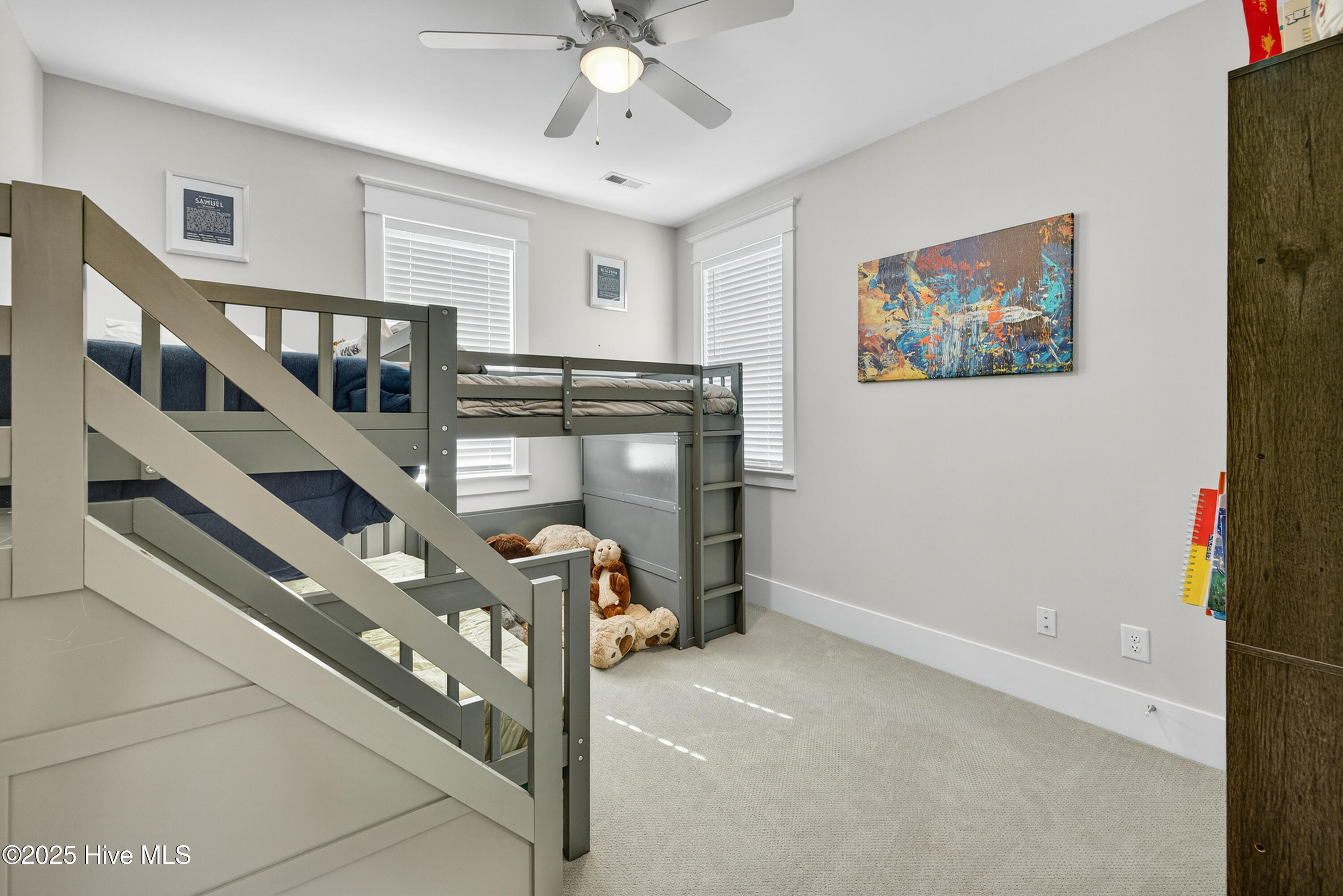 100540063 | Photo 39