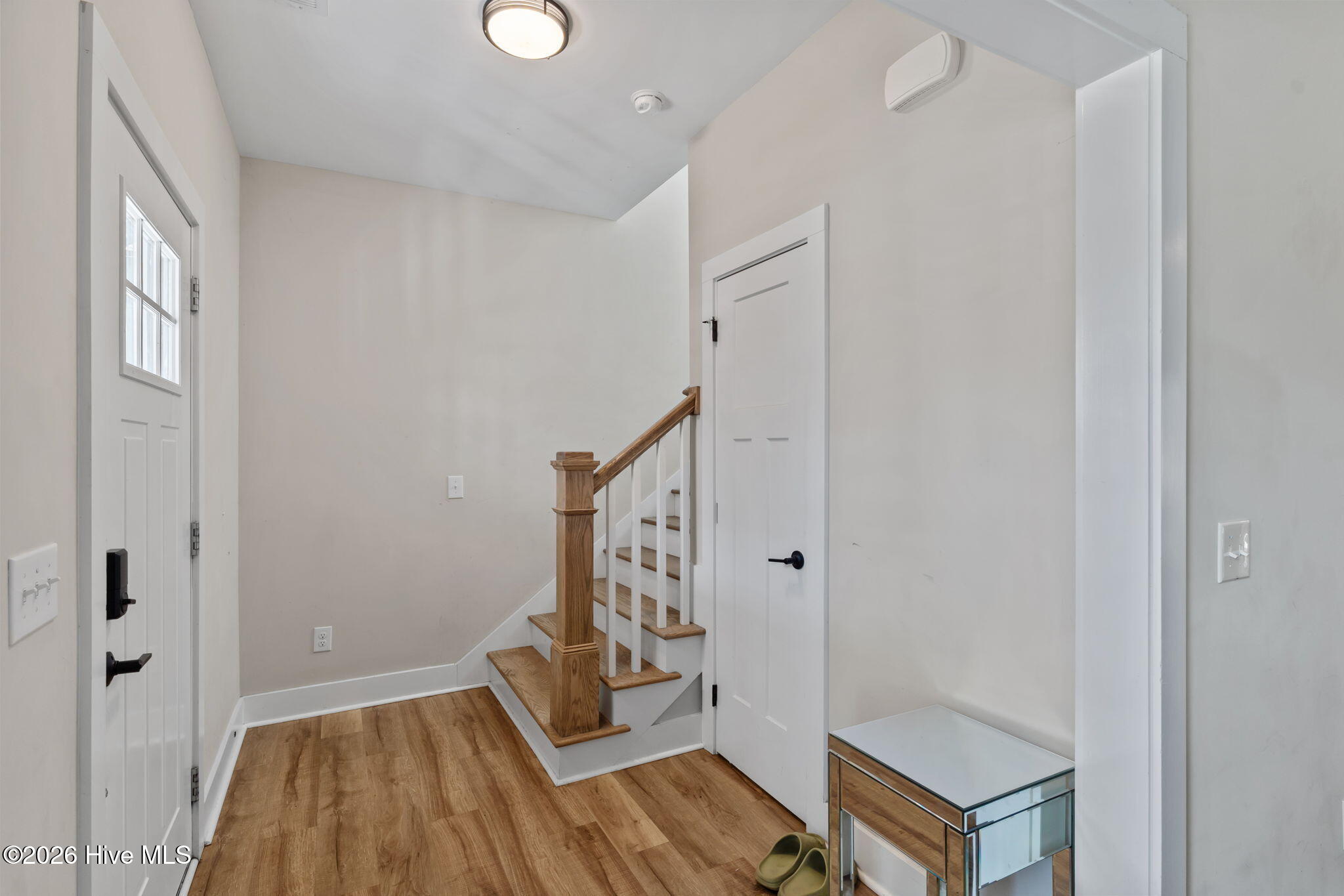 100556827 | Photo 19