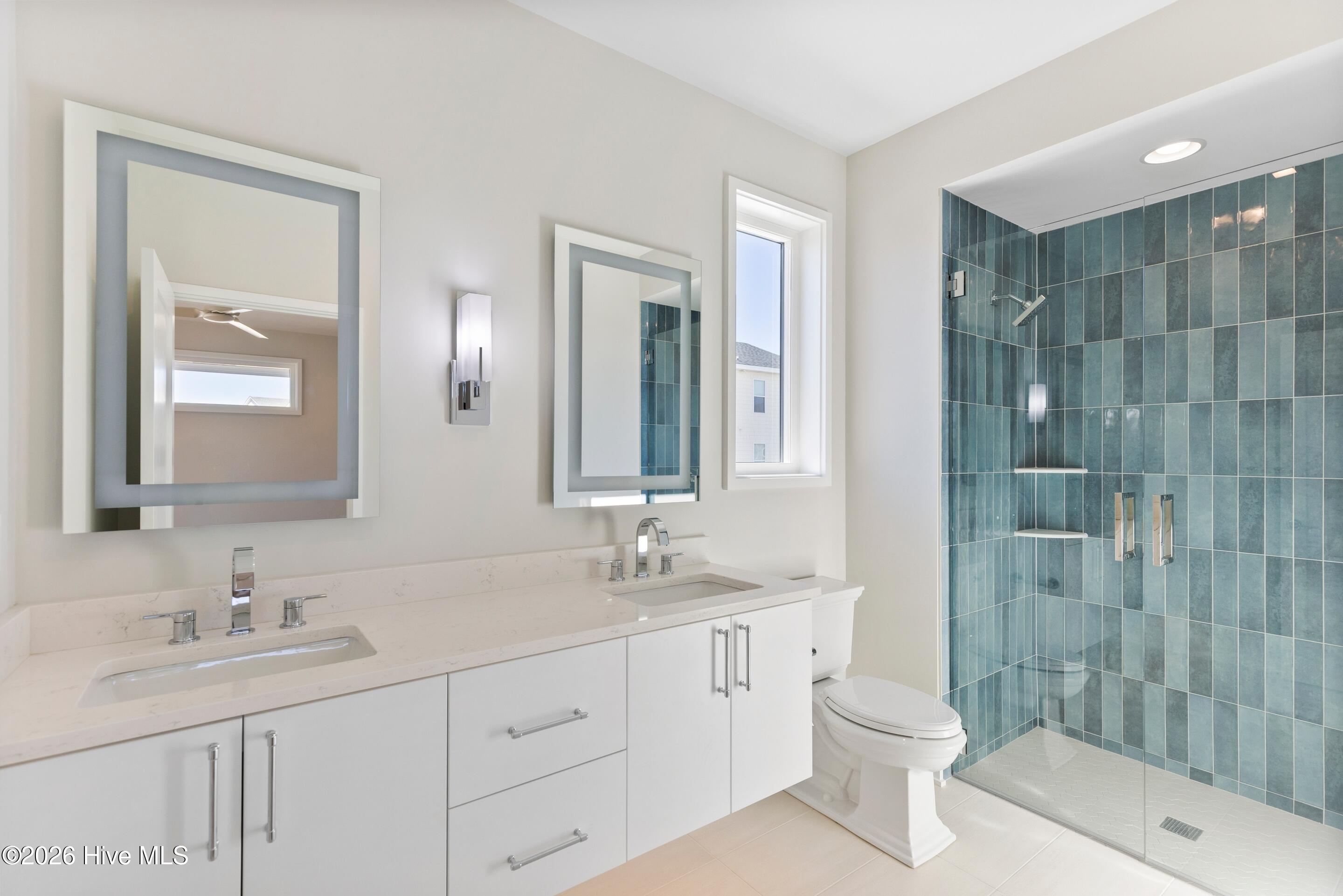 100545146 | Photo 22