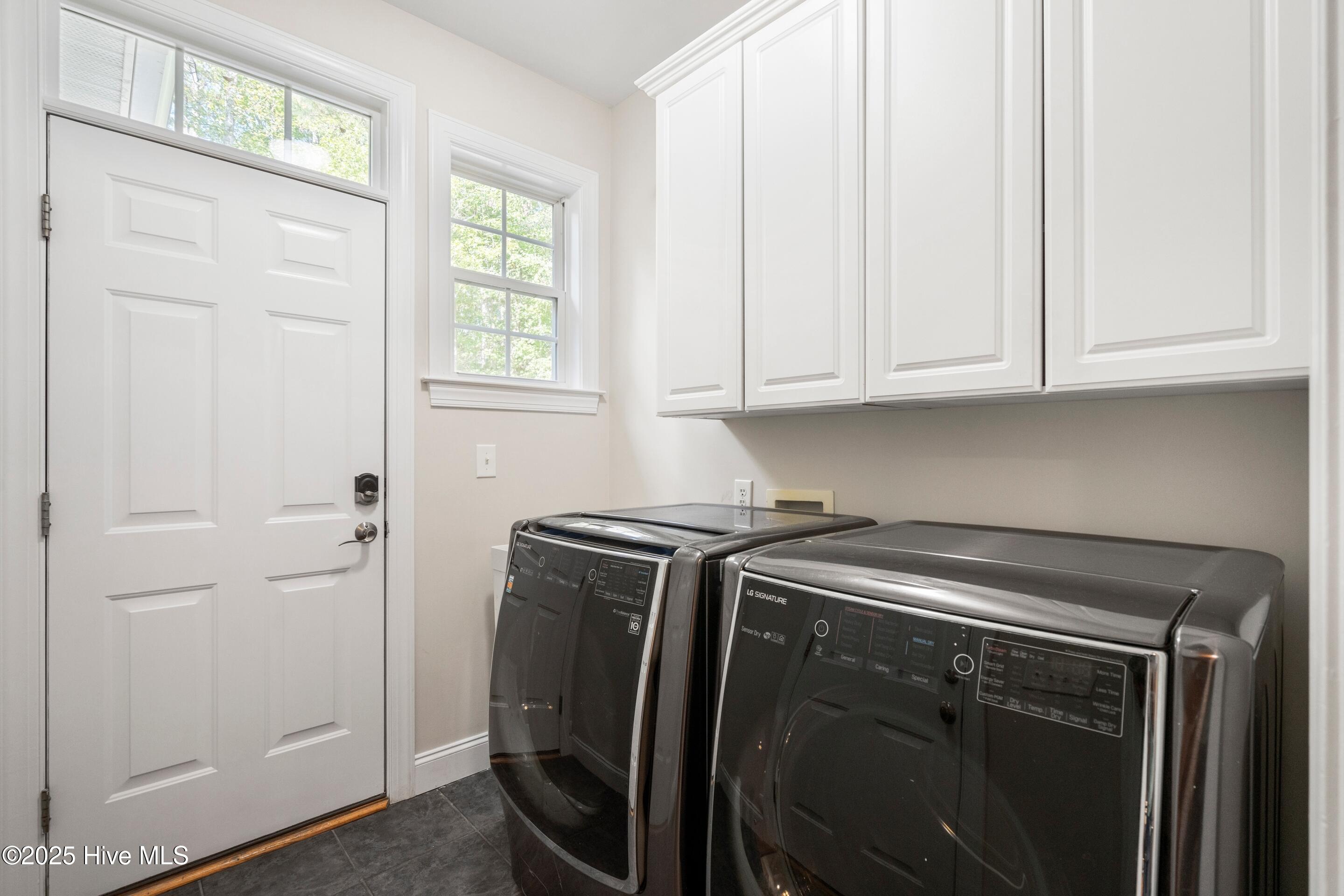 100537413 | Photo 25