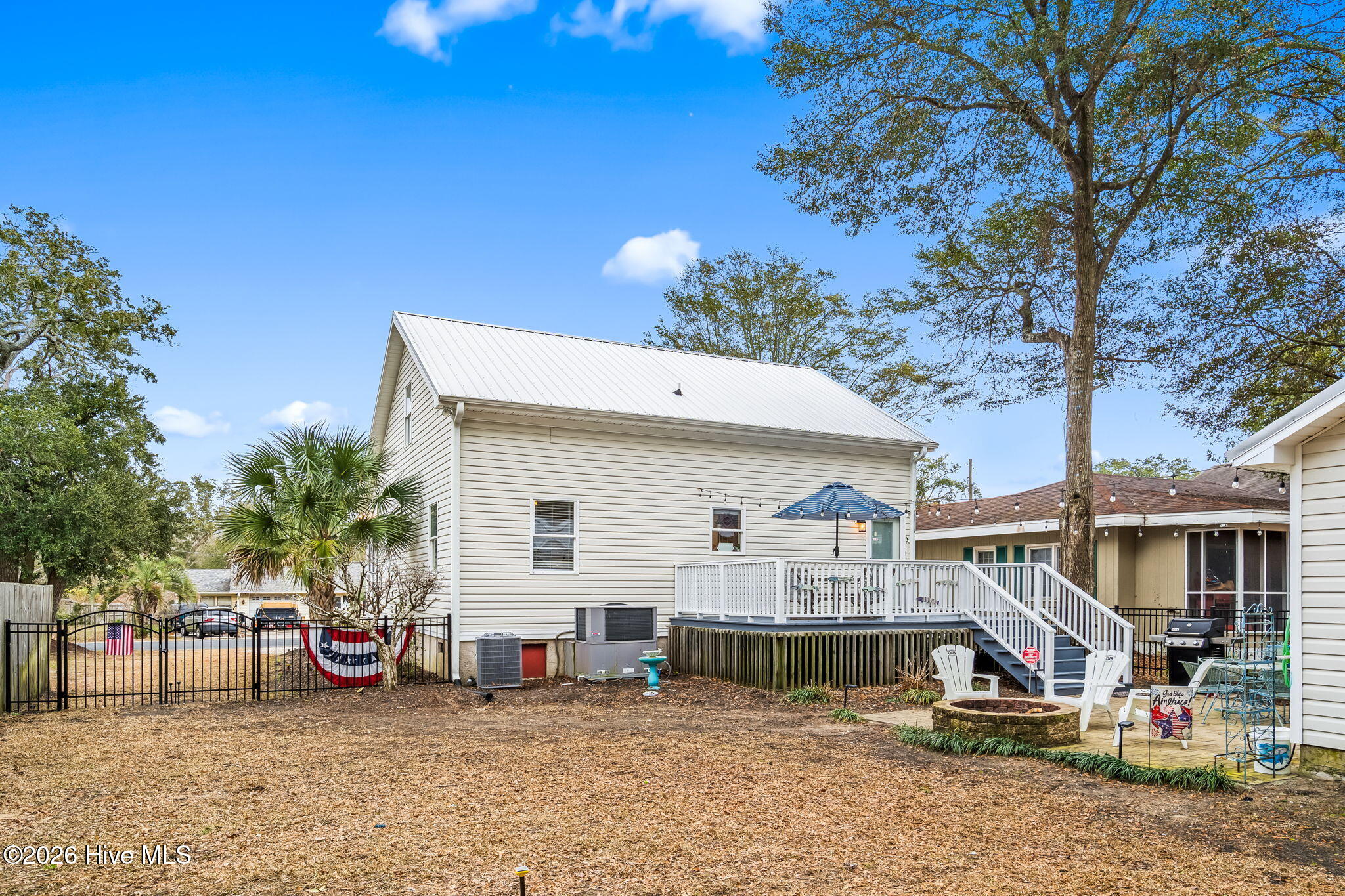 100551089 | Photo 39