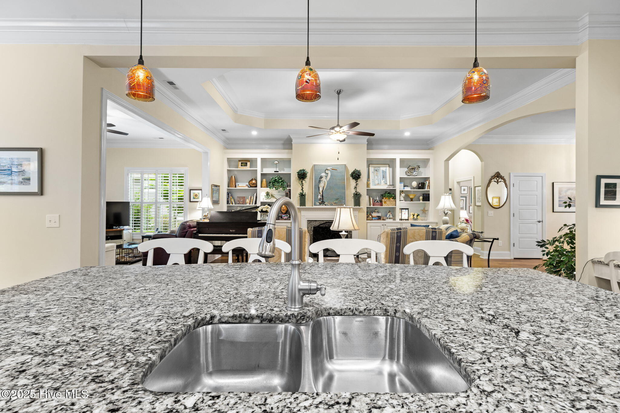 100508421 | Photo 14