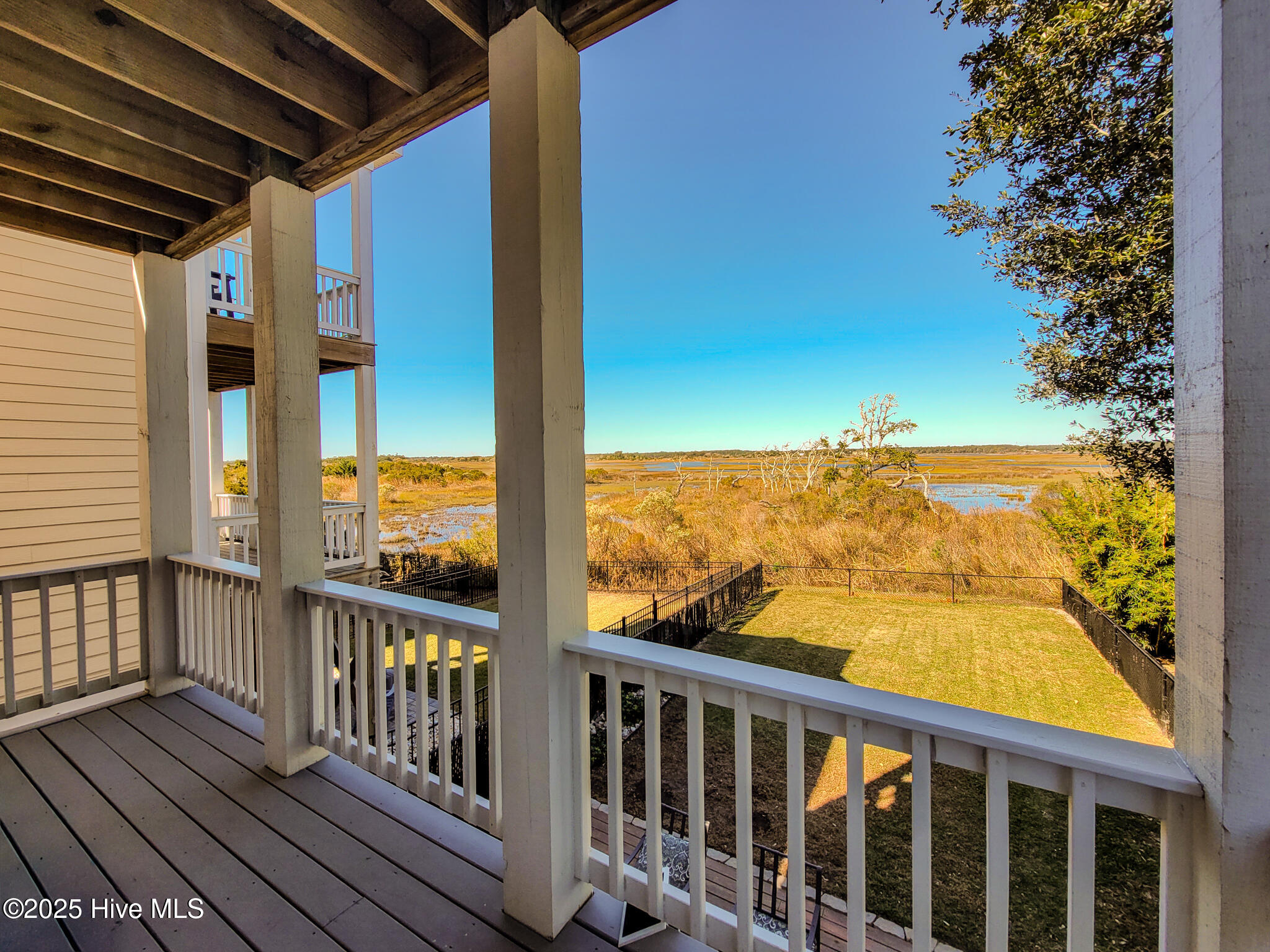 100538733 | Photo 15