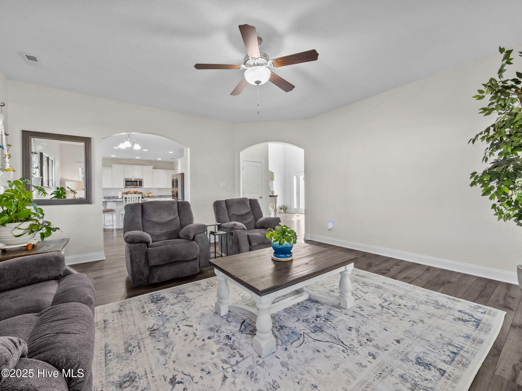 100539073 | Photo 15