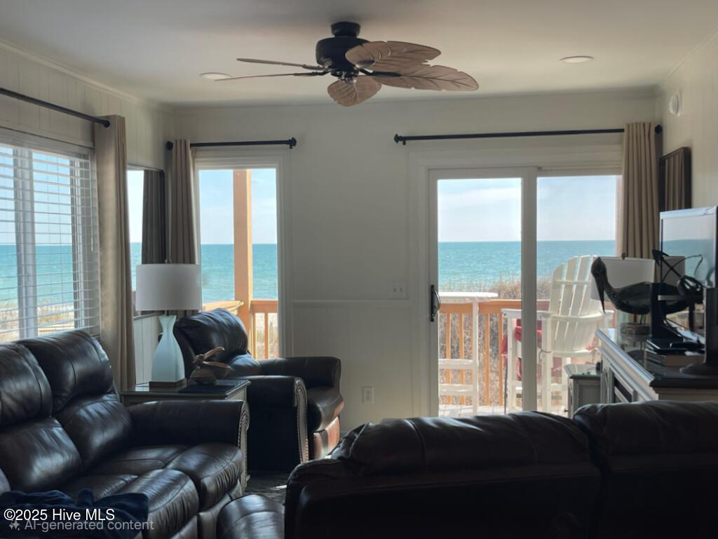 100532180 | Photo 15