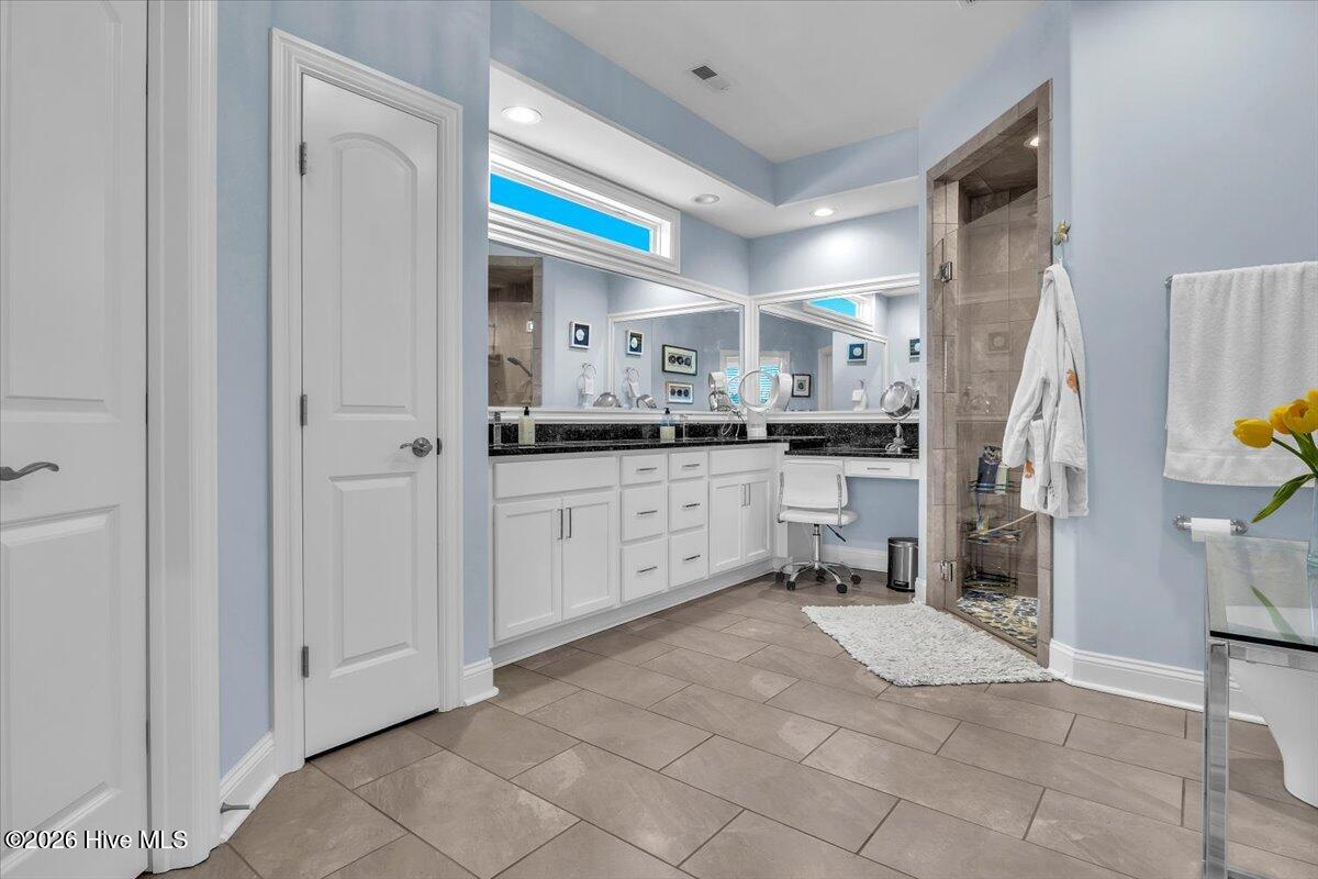 100562728 | Photo 50