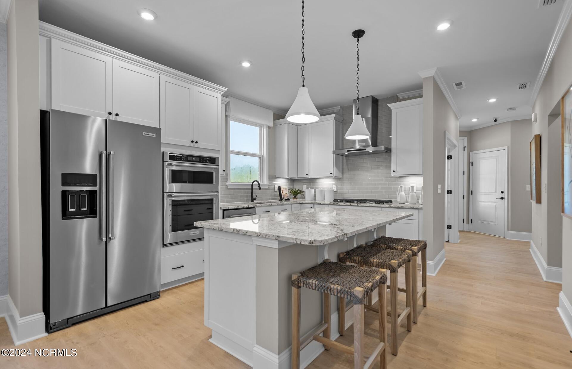 100523734 | Photo 11