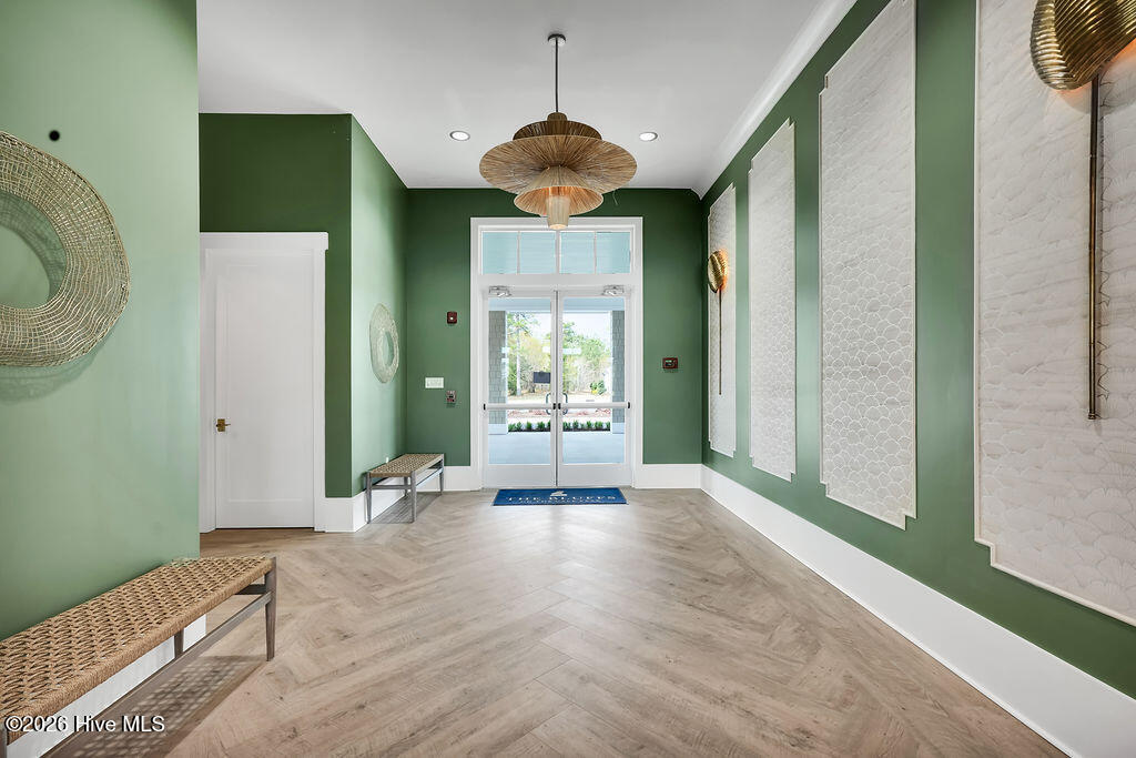 100564545 | Photo 48