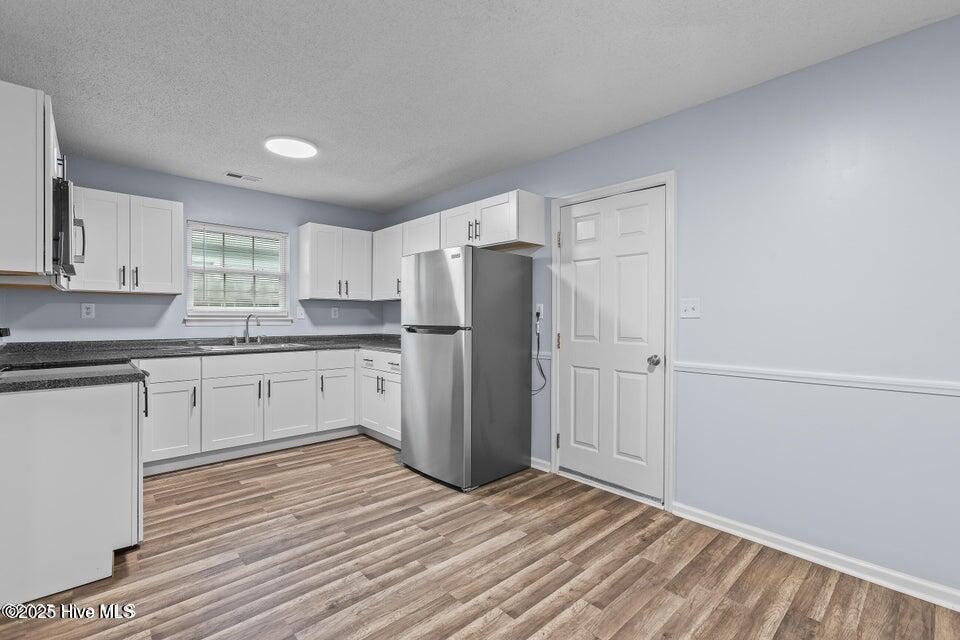 20250918020423419010000000-o