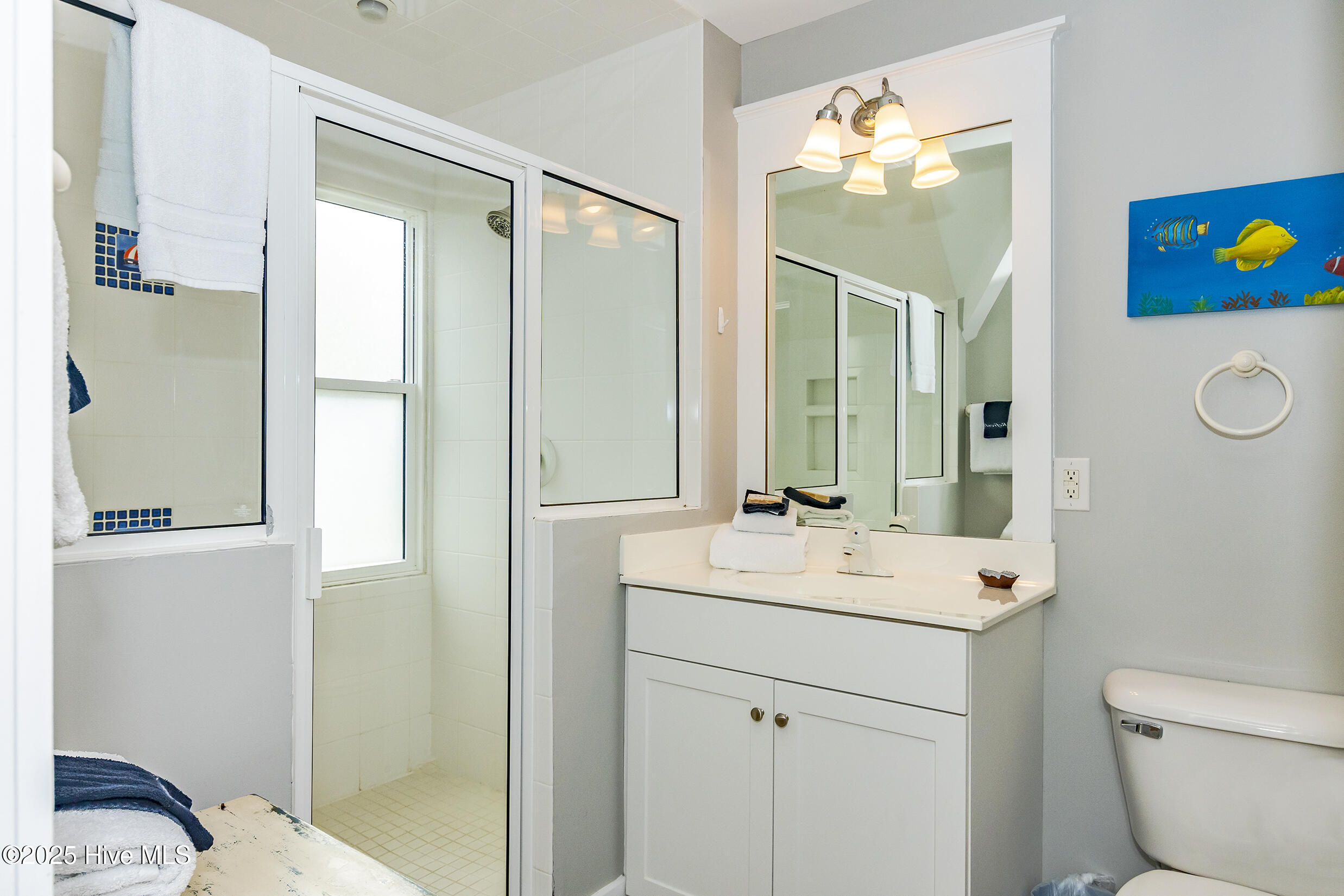 100528350 | Photo 14