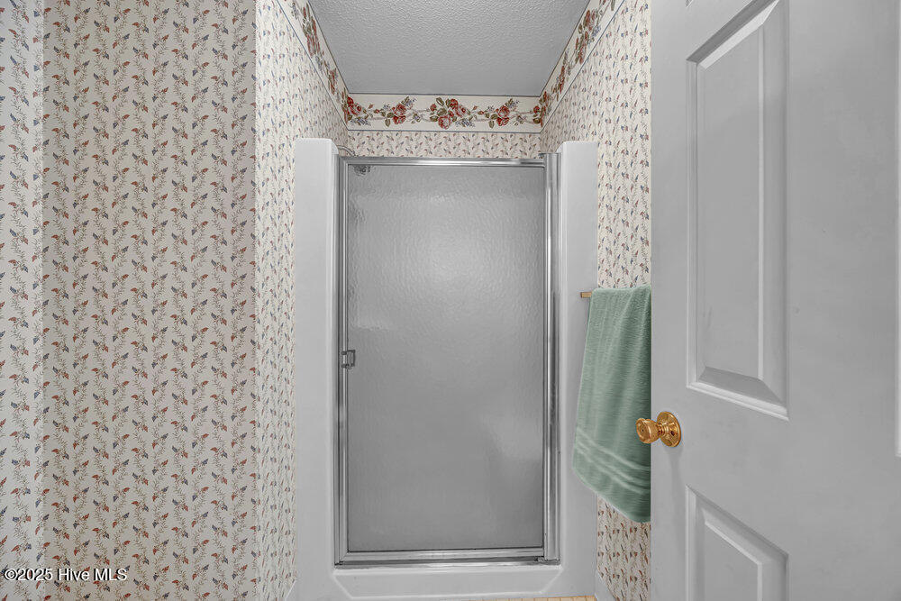 100526999 | Photo 36