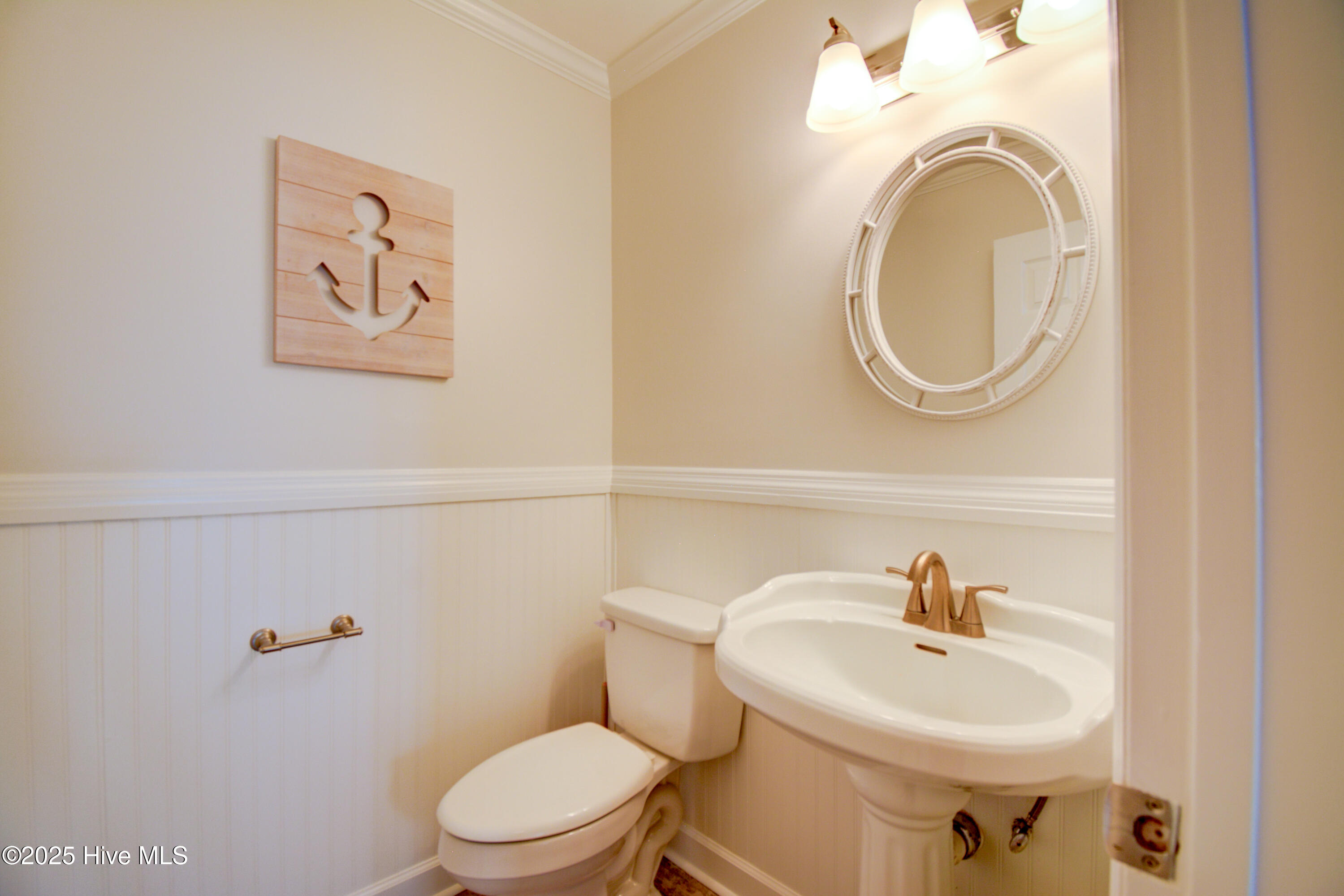 100507643 | Photo 13