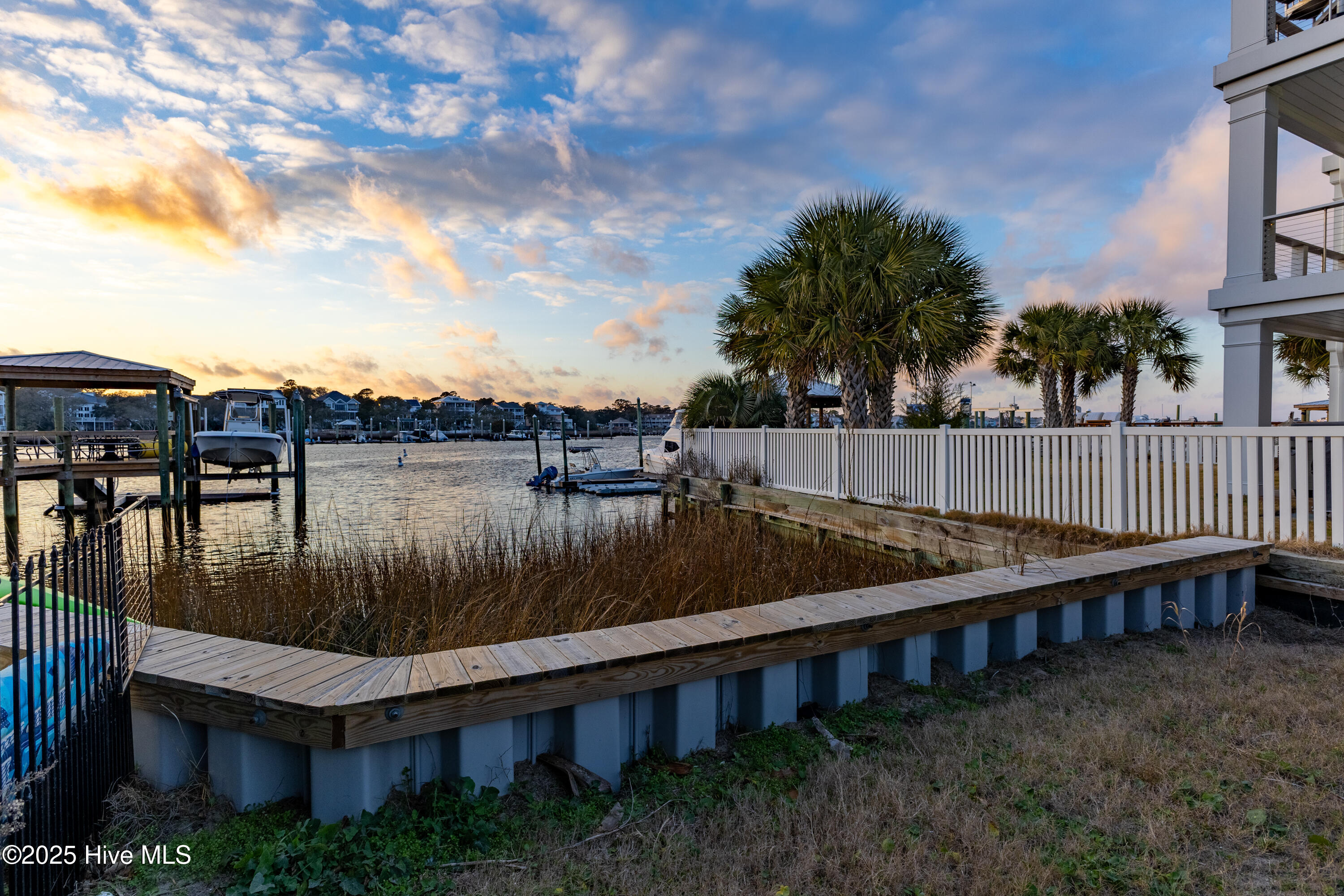 100534021 | Photo 10