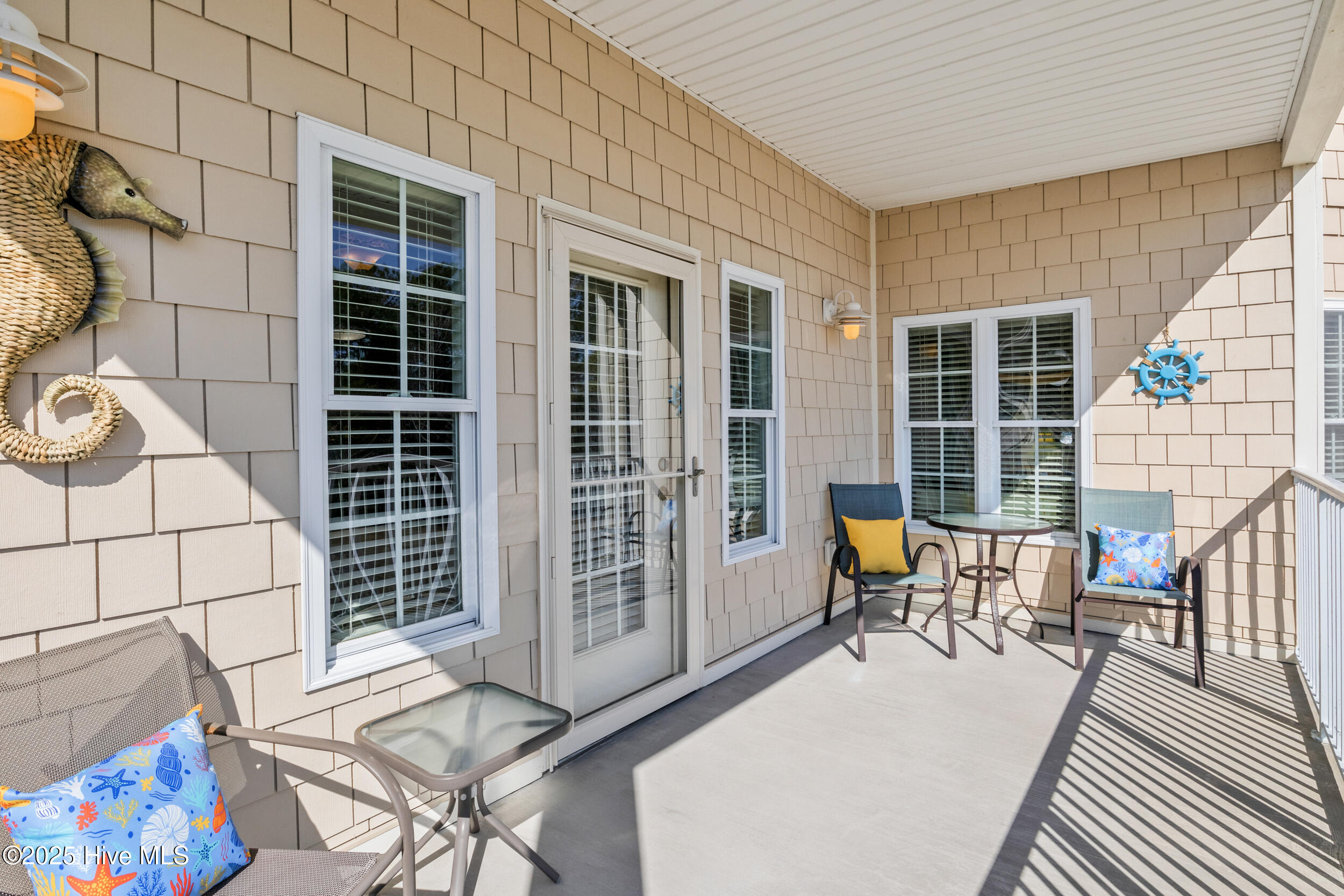 100488487 | Photo 35