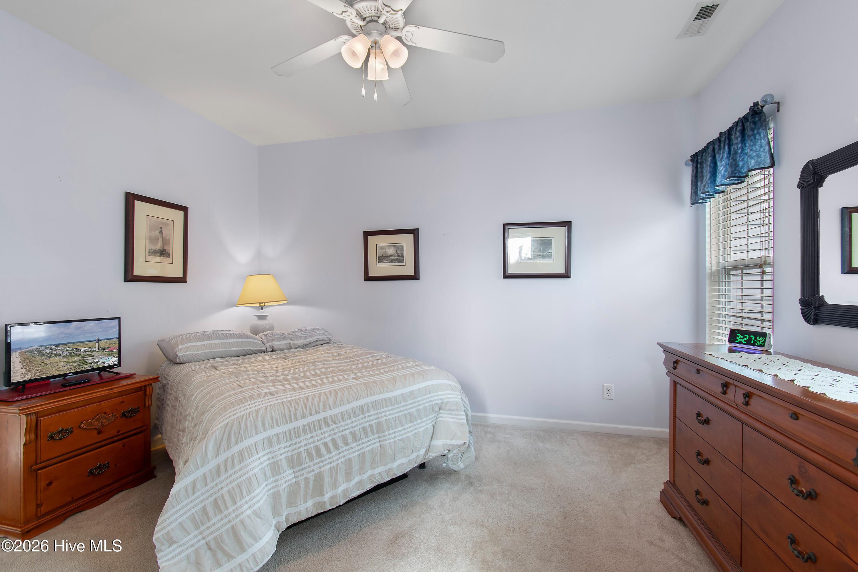 100556789 | Photo 10