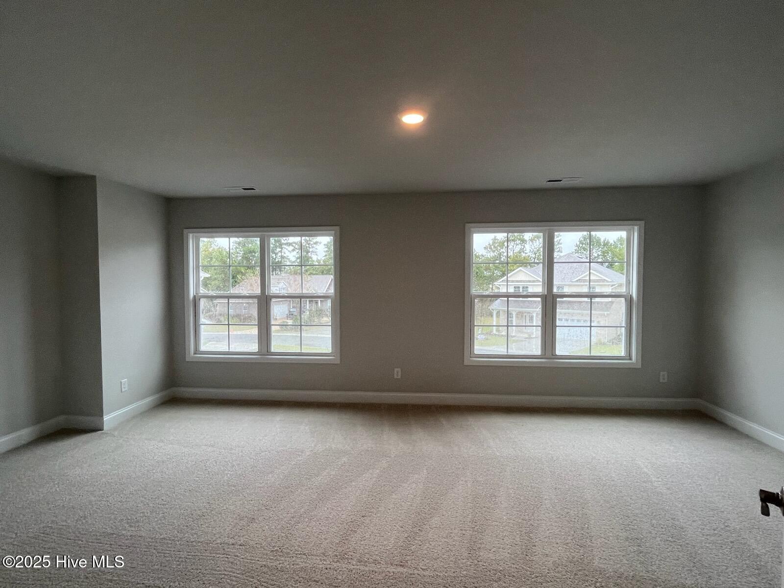 100423282 | Photo 30