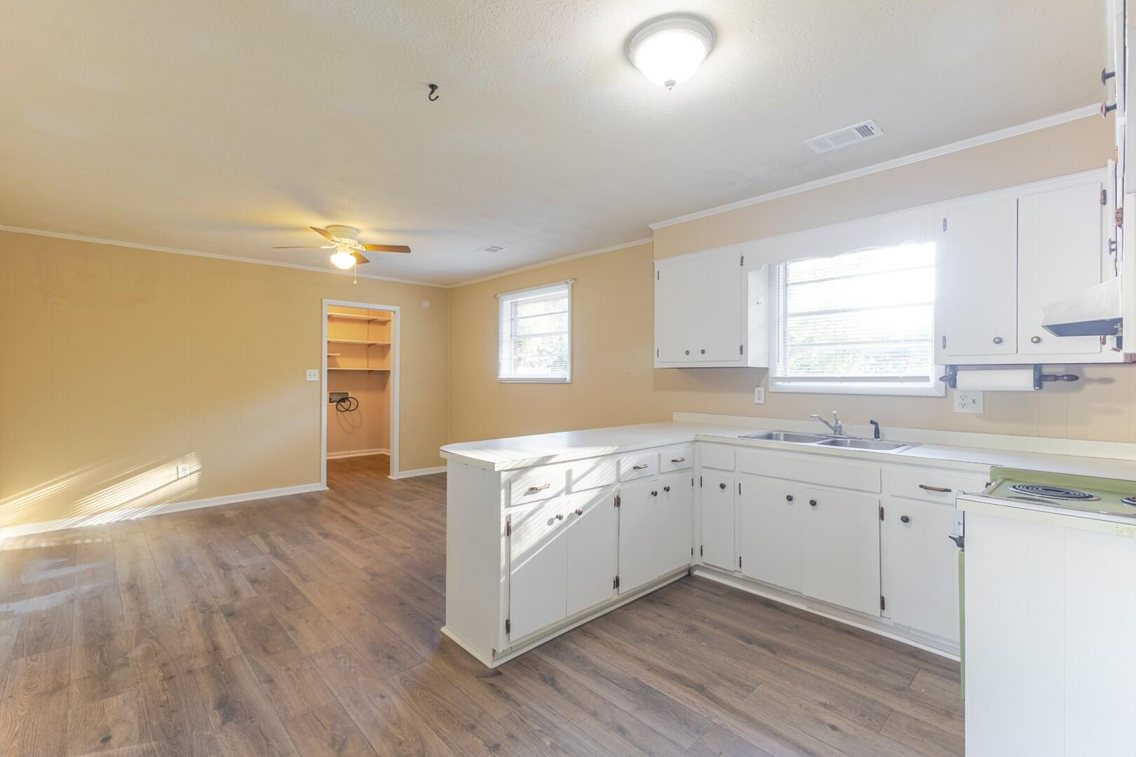 Homes for sale in Grovetown, GA | 402 E Robinson Ave, Grovetown, GA 30813 | MLS# 548909