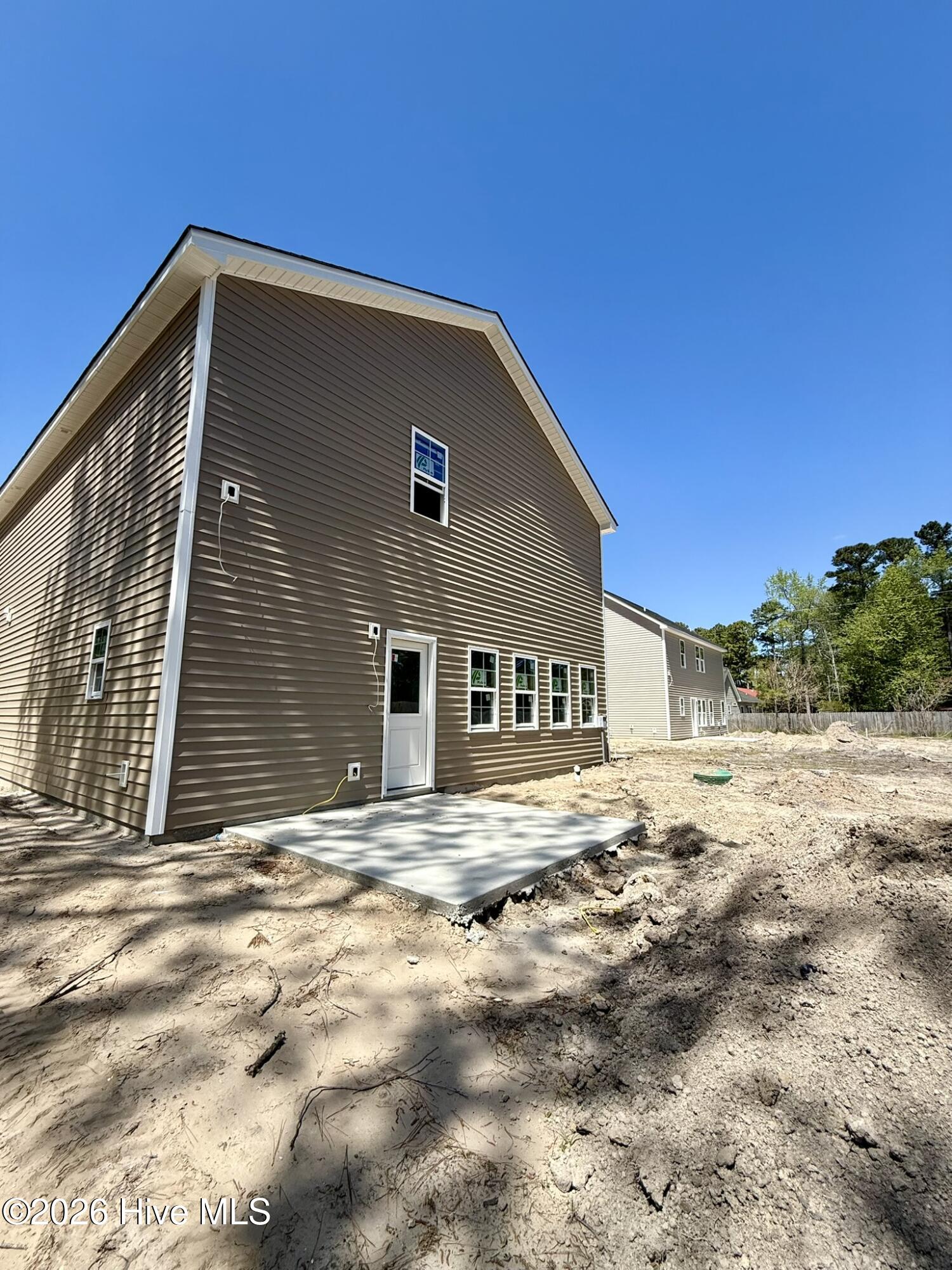 100558276 | Photo 19