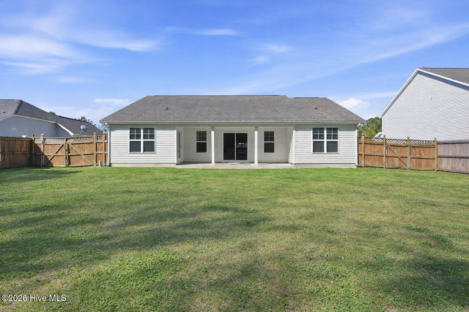 100561870 | Photo 28