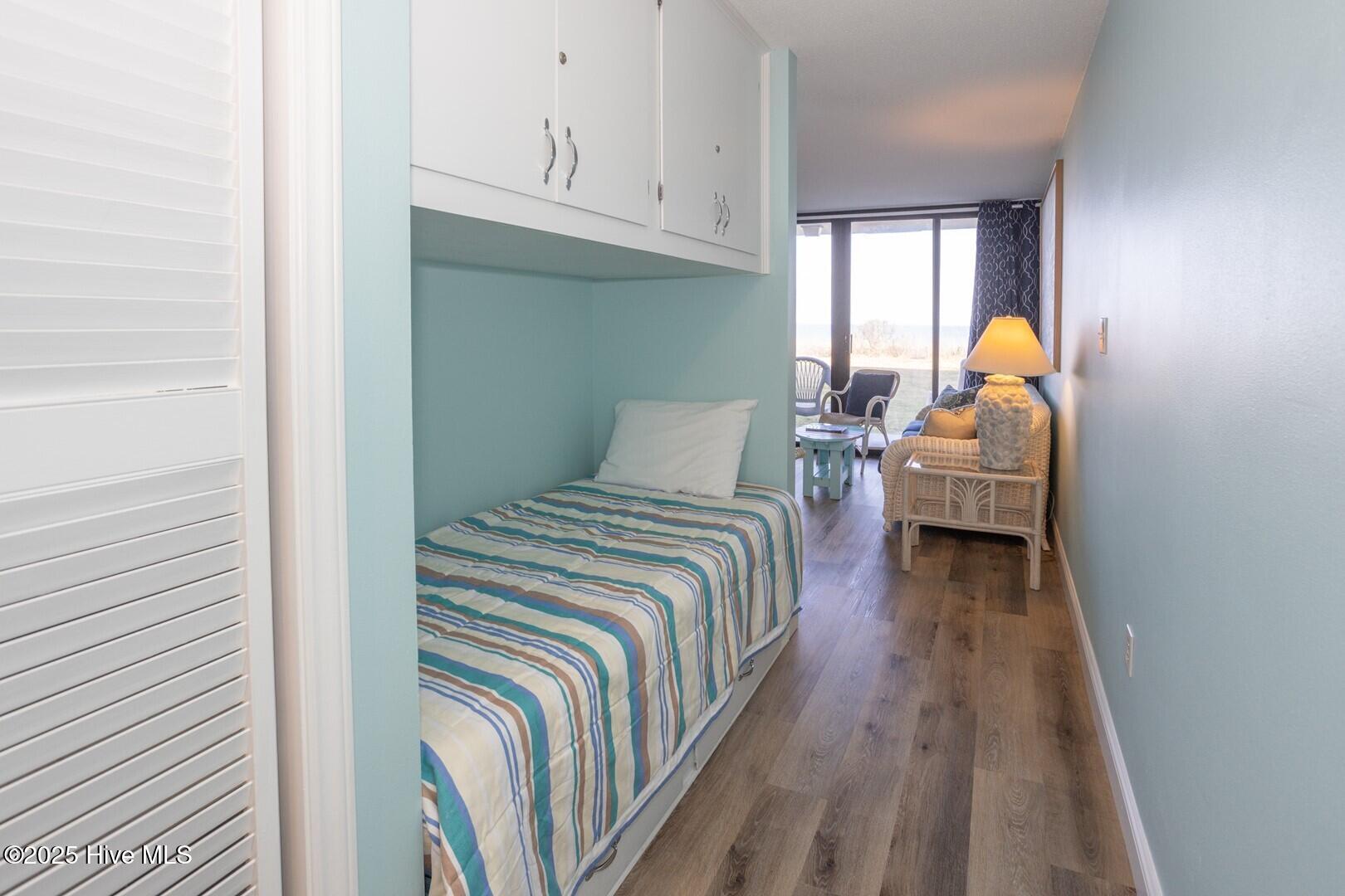 100527171 | Photo 15