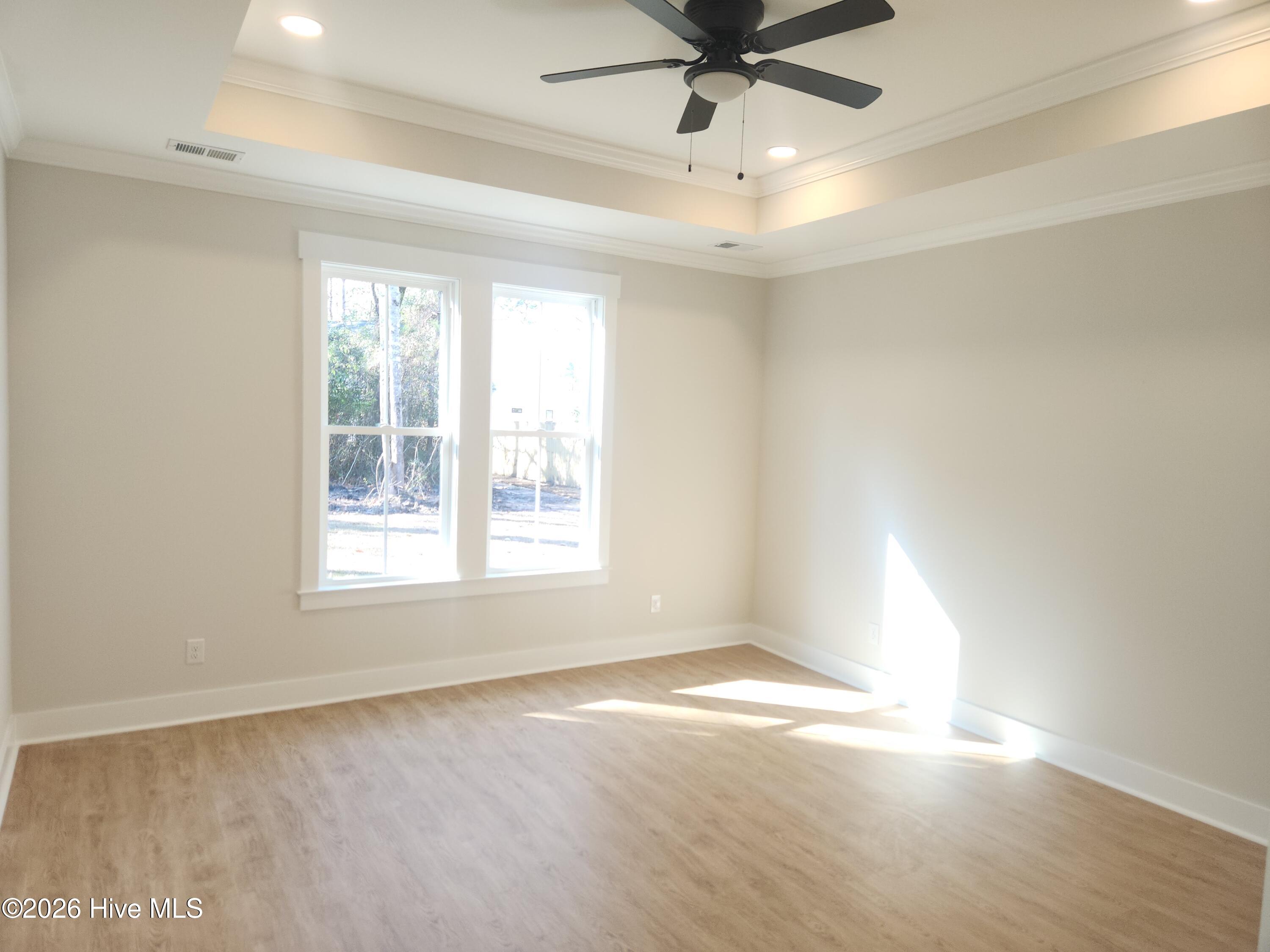 100545899 | Photo 25