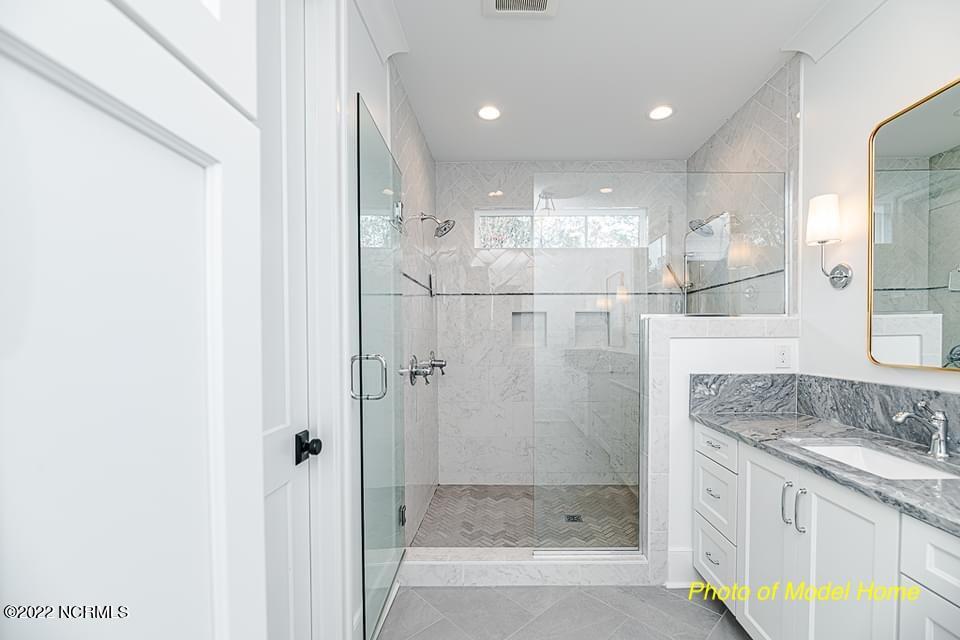 100506270 | Photo 14