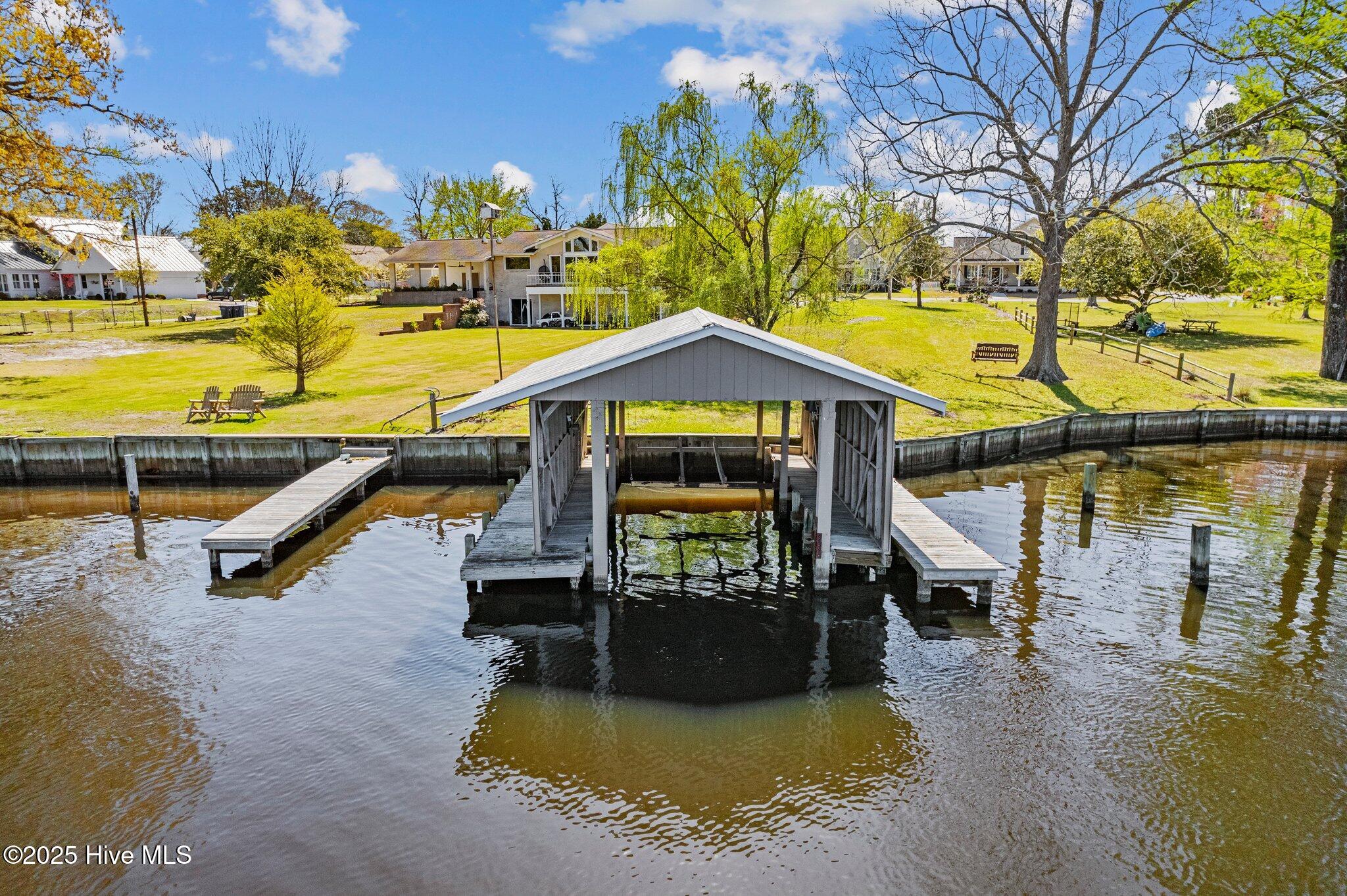 100546062 | Photo 17