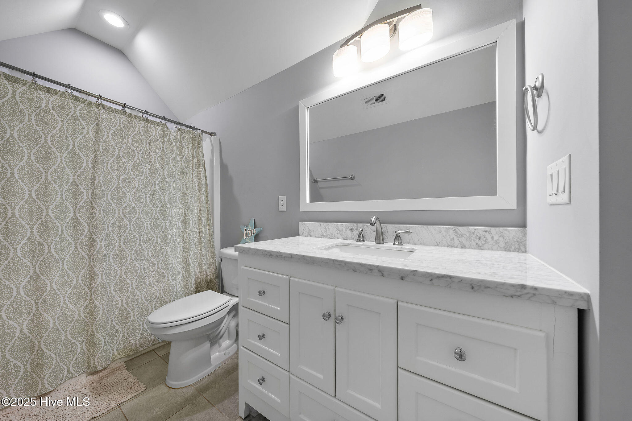 100564106 | Photo 48