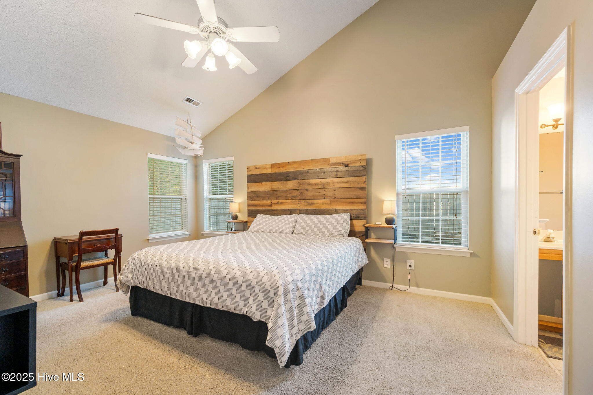 4912 Split Rail Drive, Wilmington, NC 28412 – photo 12: 13-web-or-mls-Primary
