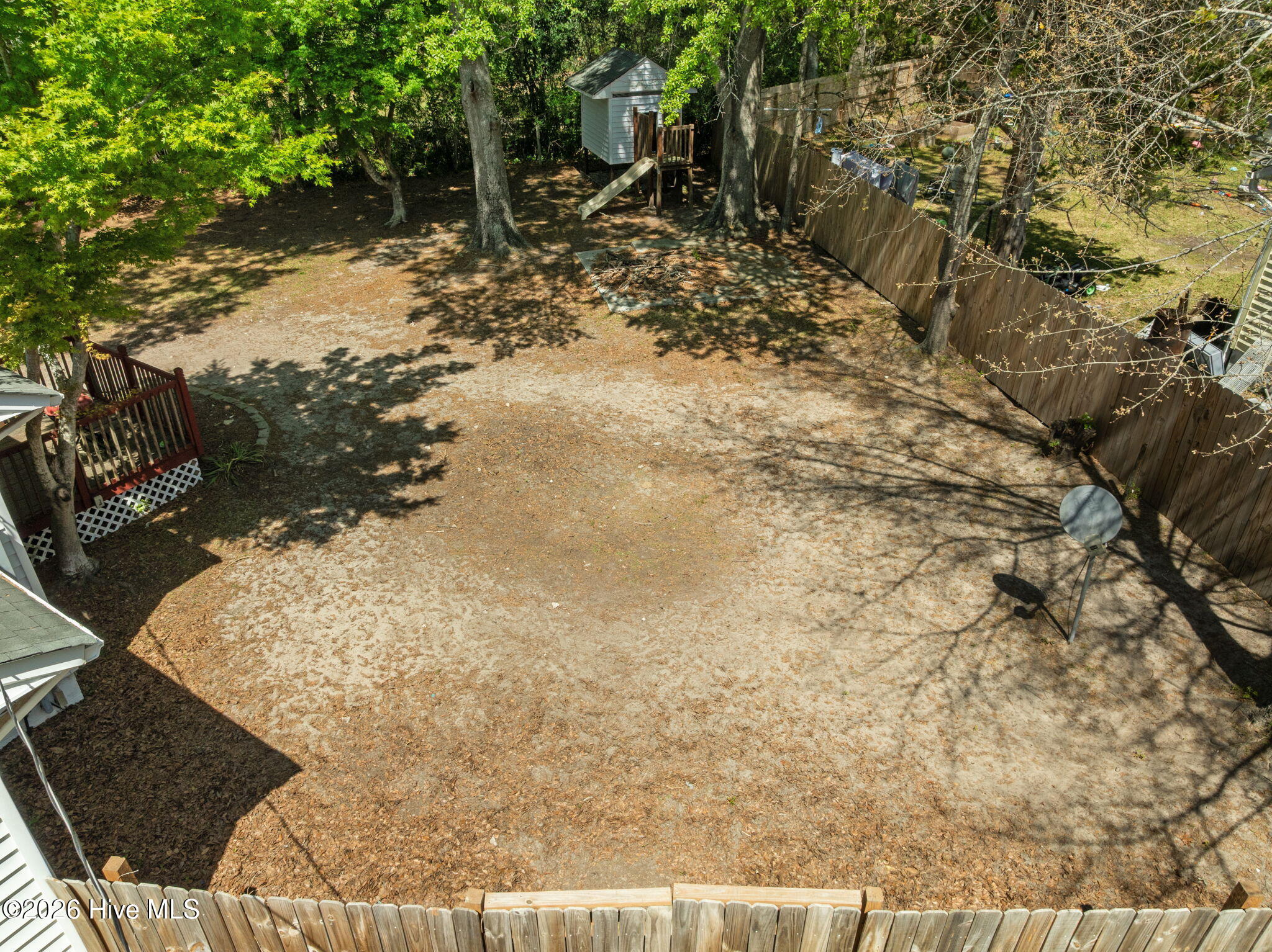 100562753 | Photo 49