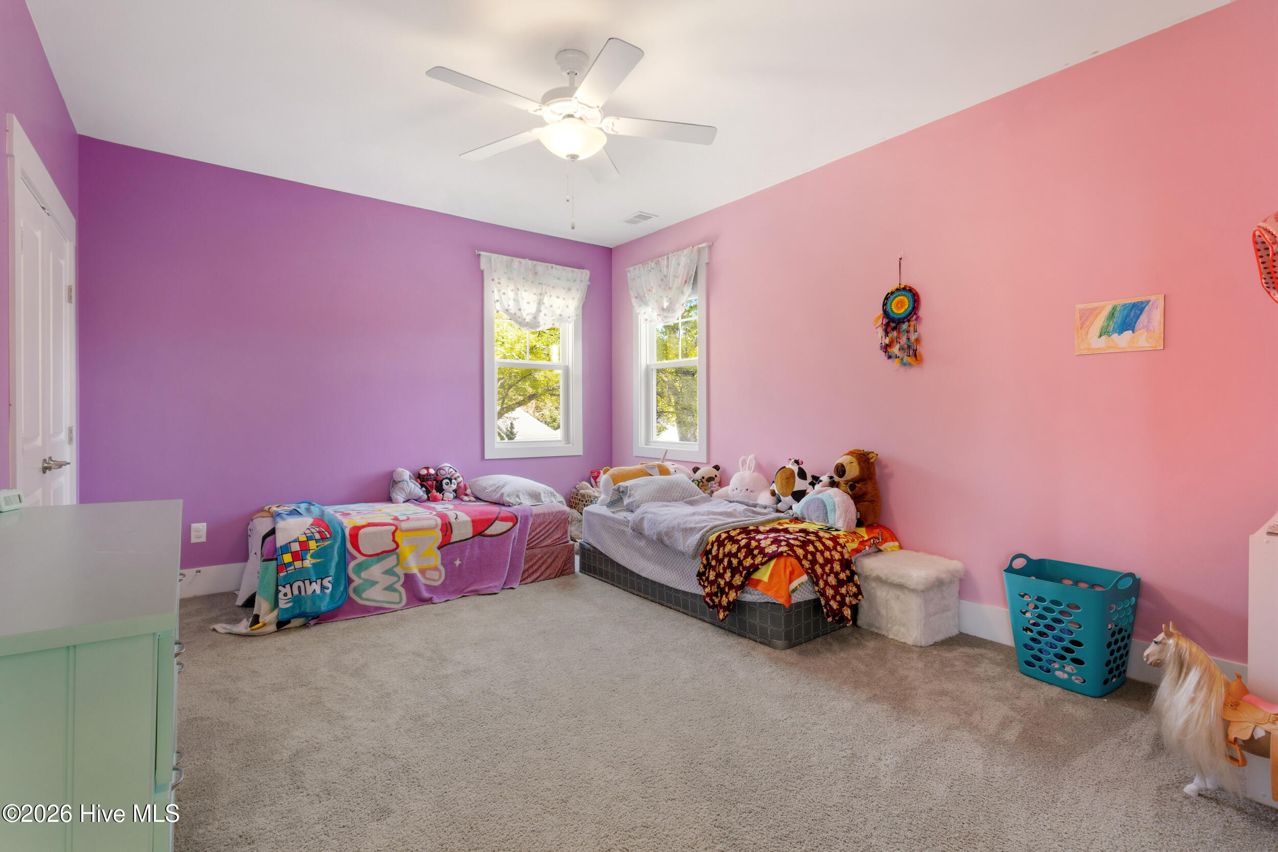 100564391 | Photo 28