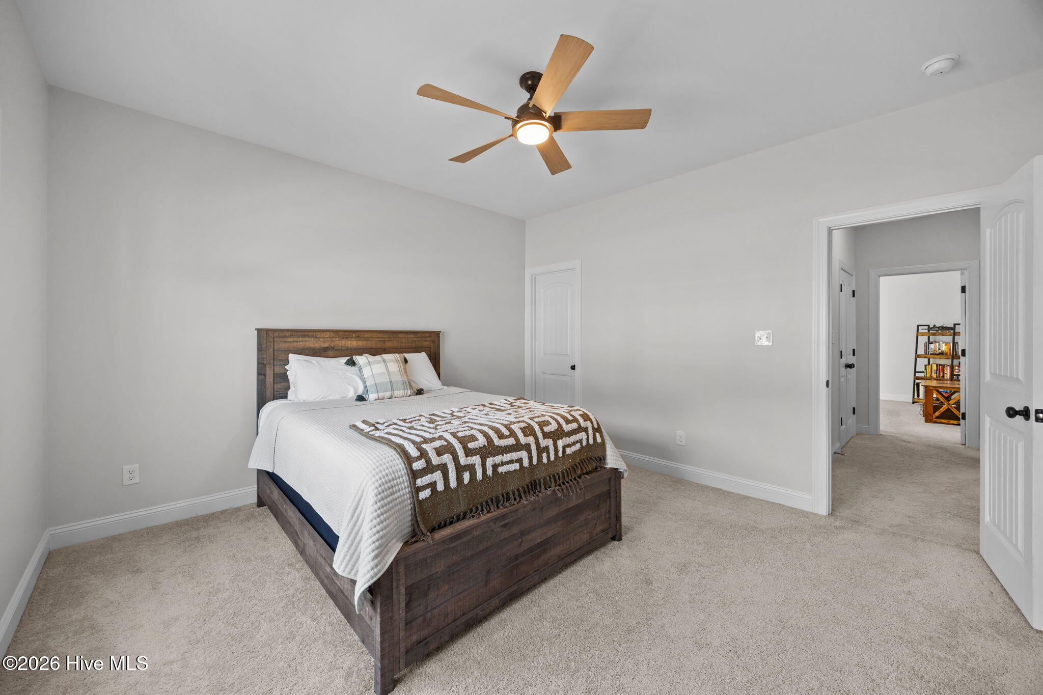 100556491 | Photo 34