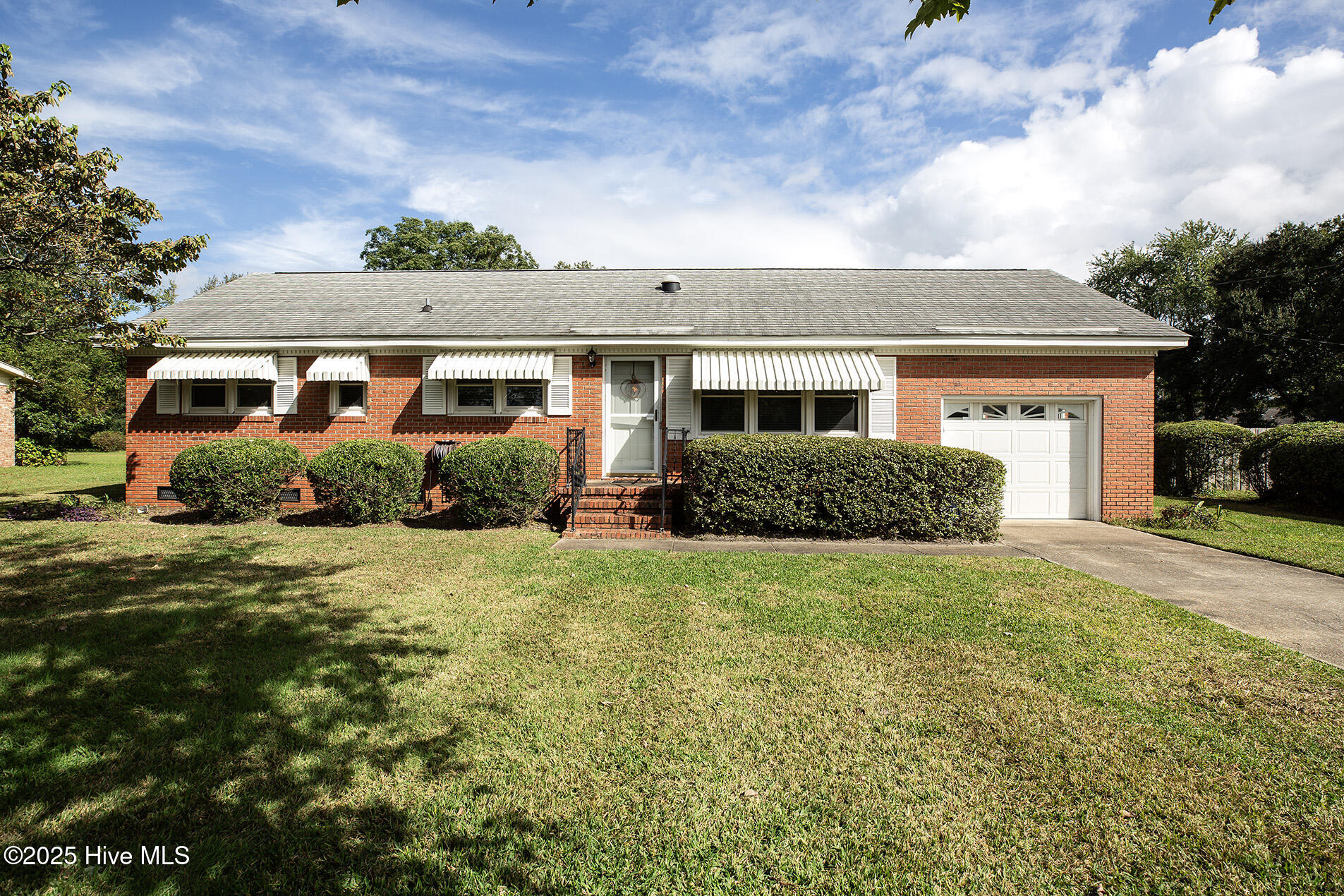 Homes for sale in Wilmington, NC | 722 N College Rd, Wilmington, NC 28405 | MLS# 100536633