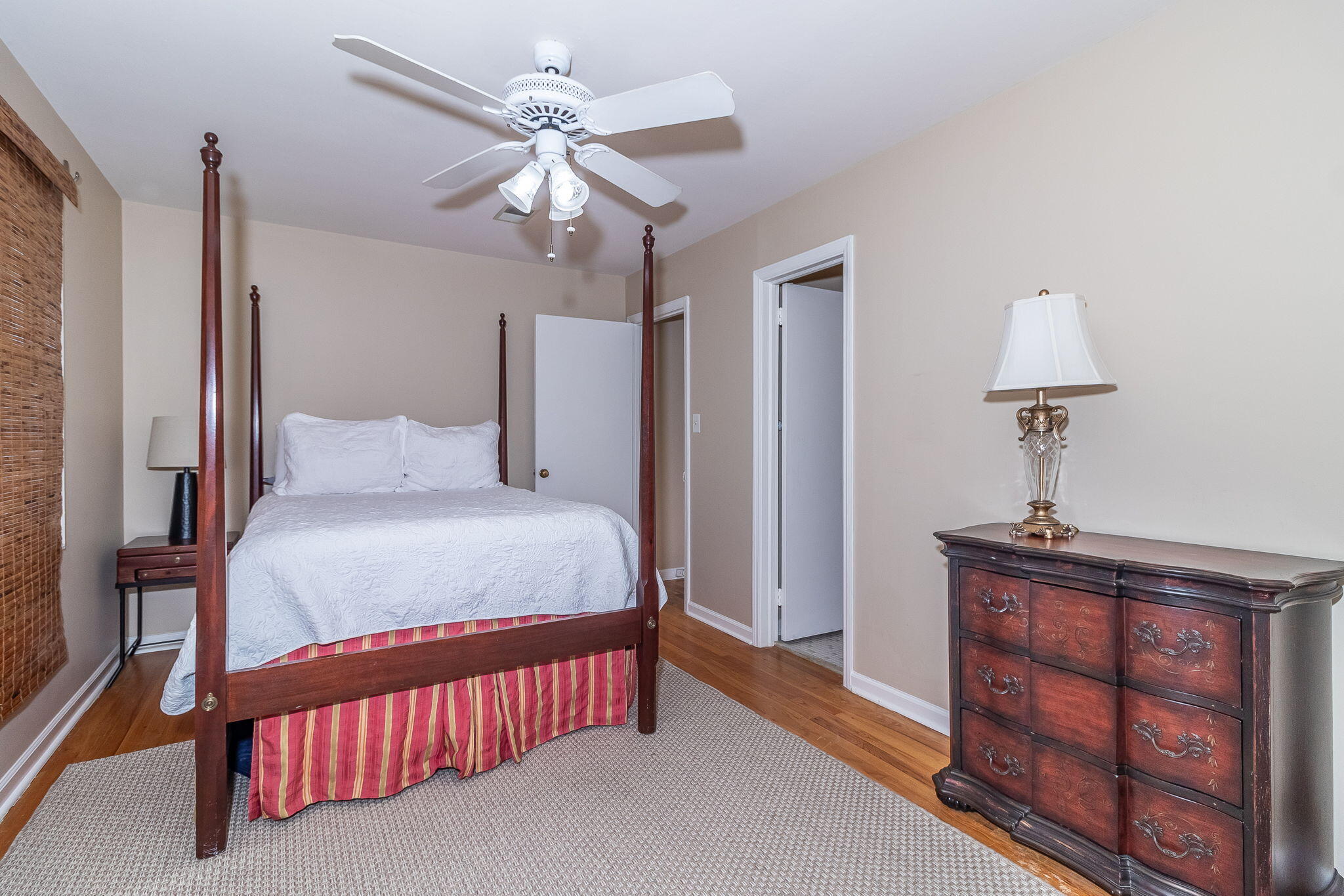 74-web-or-mls-2421 WALTON WAY ©-4212